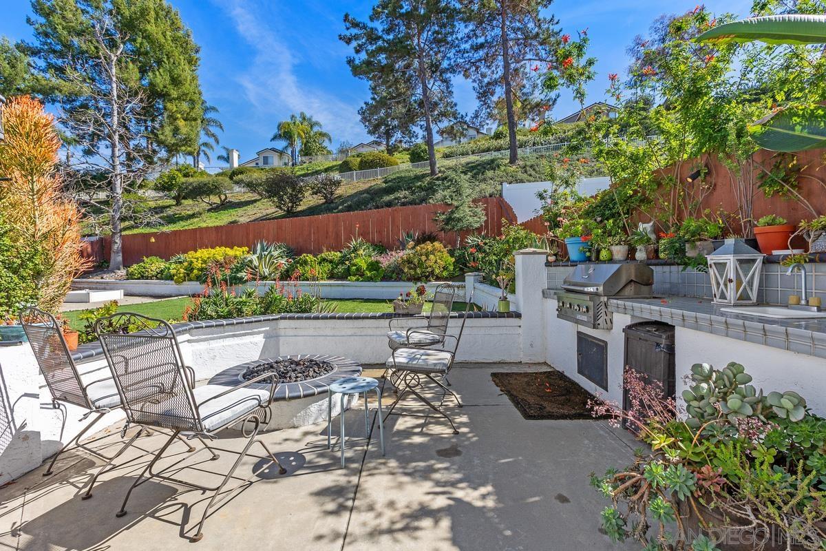 Detail Gallery Image 35 of 38 For 997  Masters Dr, Oceanside,  CA 92057 - 4 Beds | 3 Baths