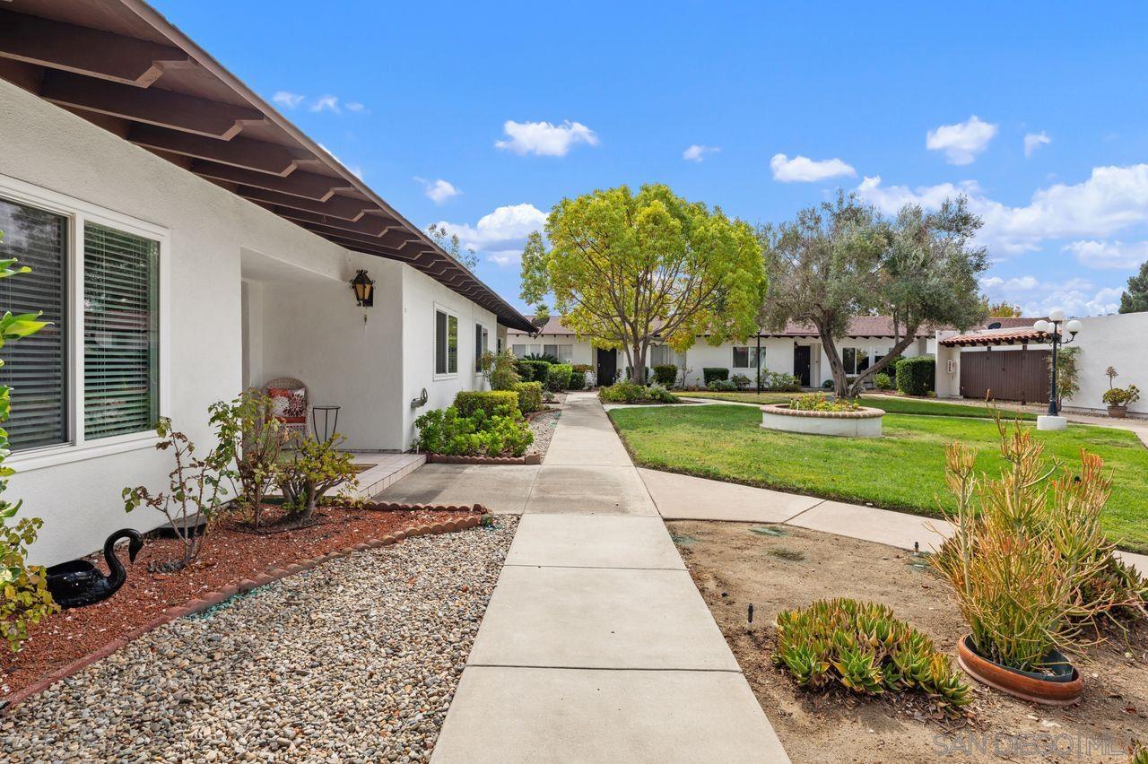 Detail Gallery Image 6 of 37 For 16533  Caminito Vecinos  #52,  San Diego,  CA 92128 - 2 Beds | 2 Baths