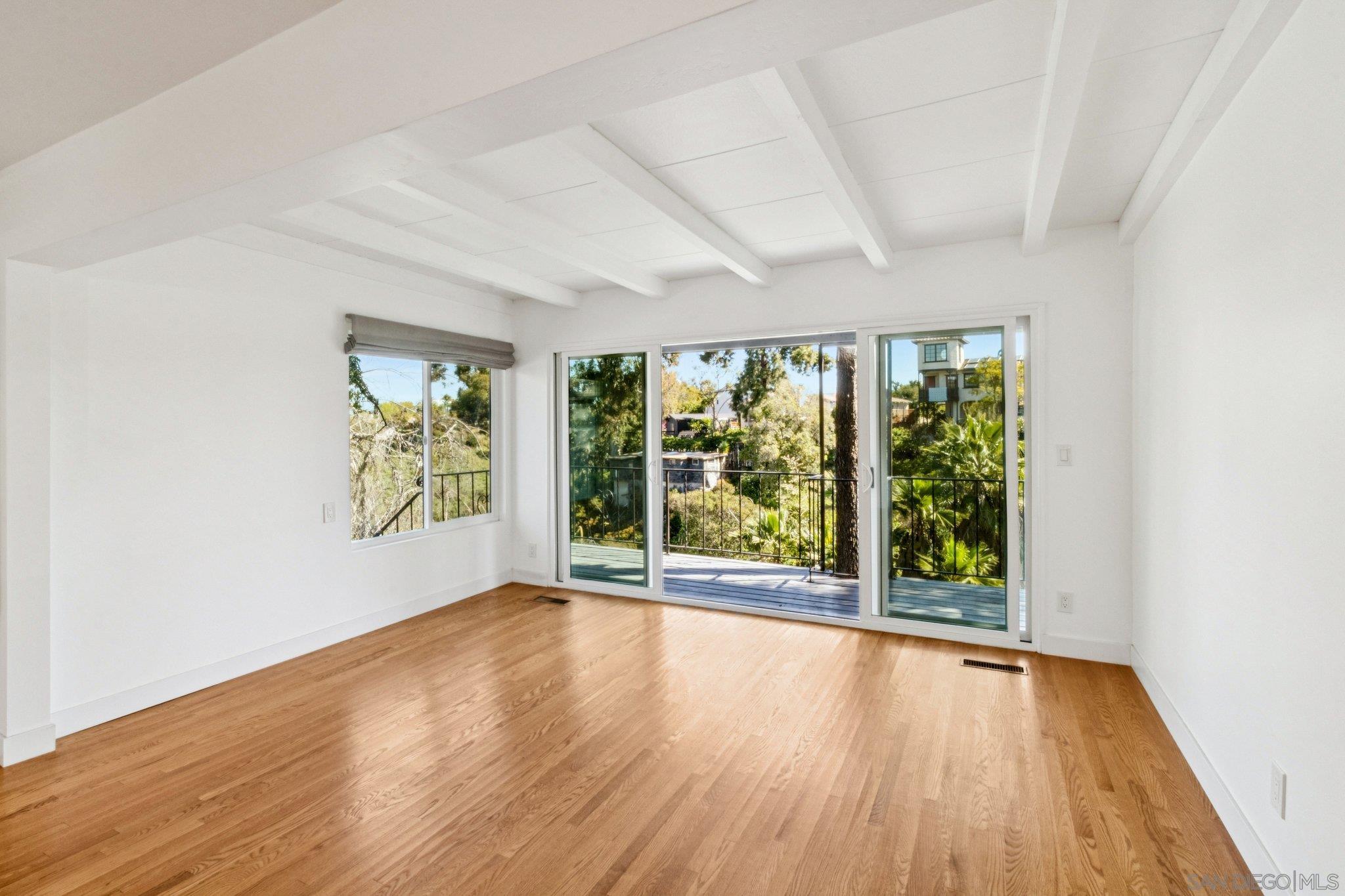 Detail Gallery Image 11 of 33 For 4537  45th St, San Diego,  CA 92115 - 2 Beds | 2 Baths