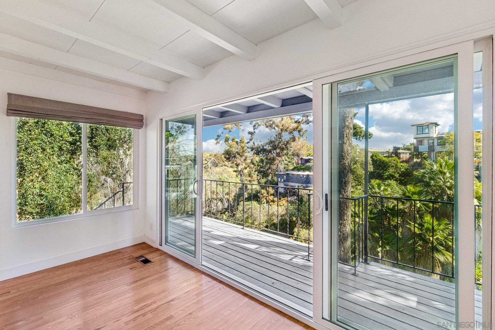 Detail Gallery Image 12 of 33 For 4537  45th St, San Diego,  CA 92115 - 2 Beds | 2 Baths