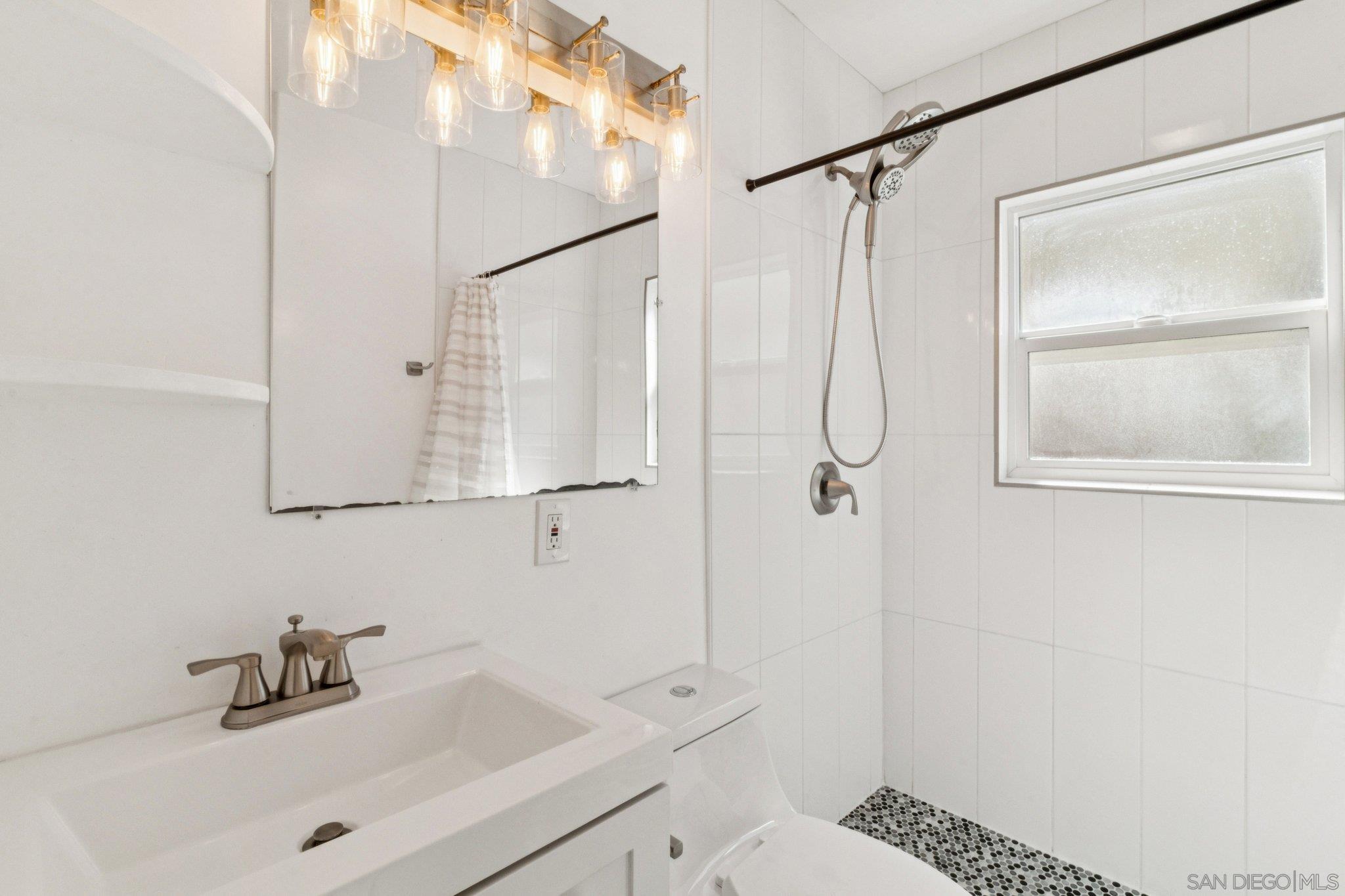 Detail Gallery Image 23 of 33 For 4537  45th St, San Diego,  CA 92115 - 2 Beds | 2 Baths