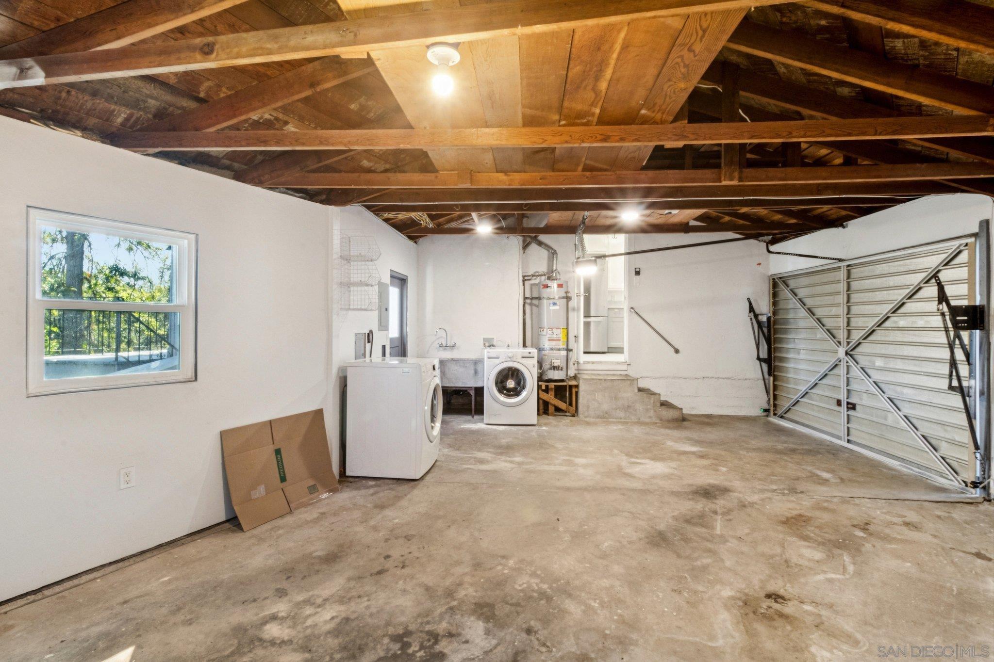 Detail Gallery Image 25 of 33 For 4537  45th St, San Diego,  CA 92115 - 2 Beds | 2 Baths