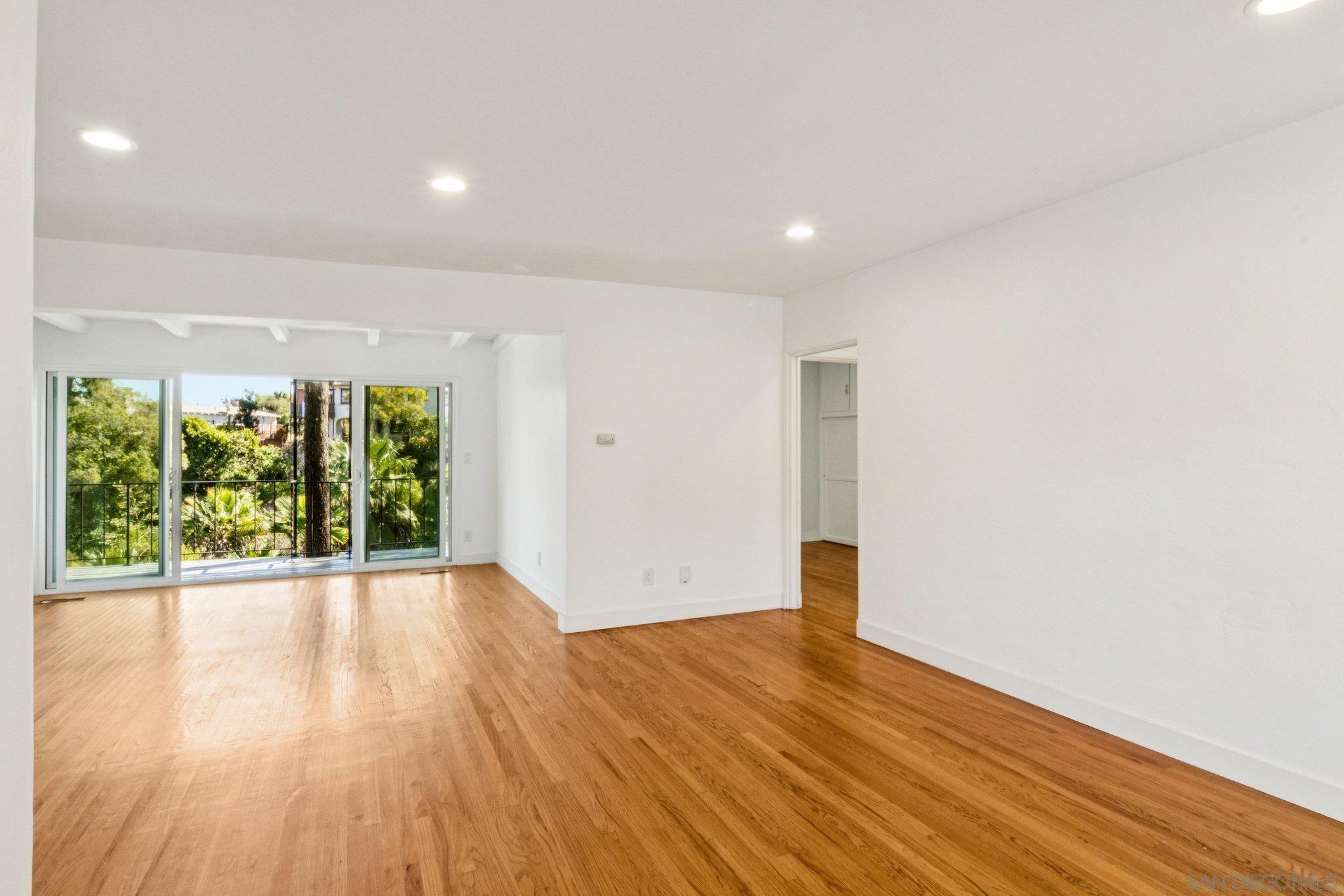 Detail Gallery Image 6 of 33 For 4537  45th St, San Diego,  CA 92115 - 2 Beds | 2 Baths