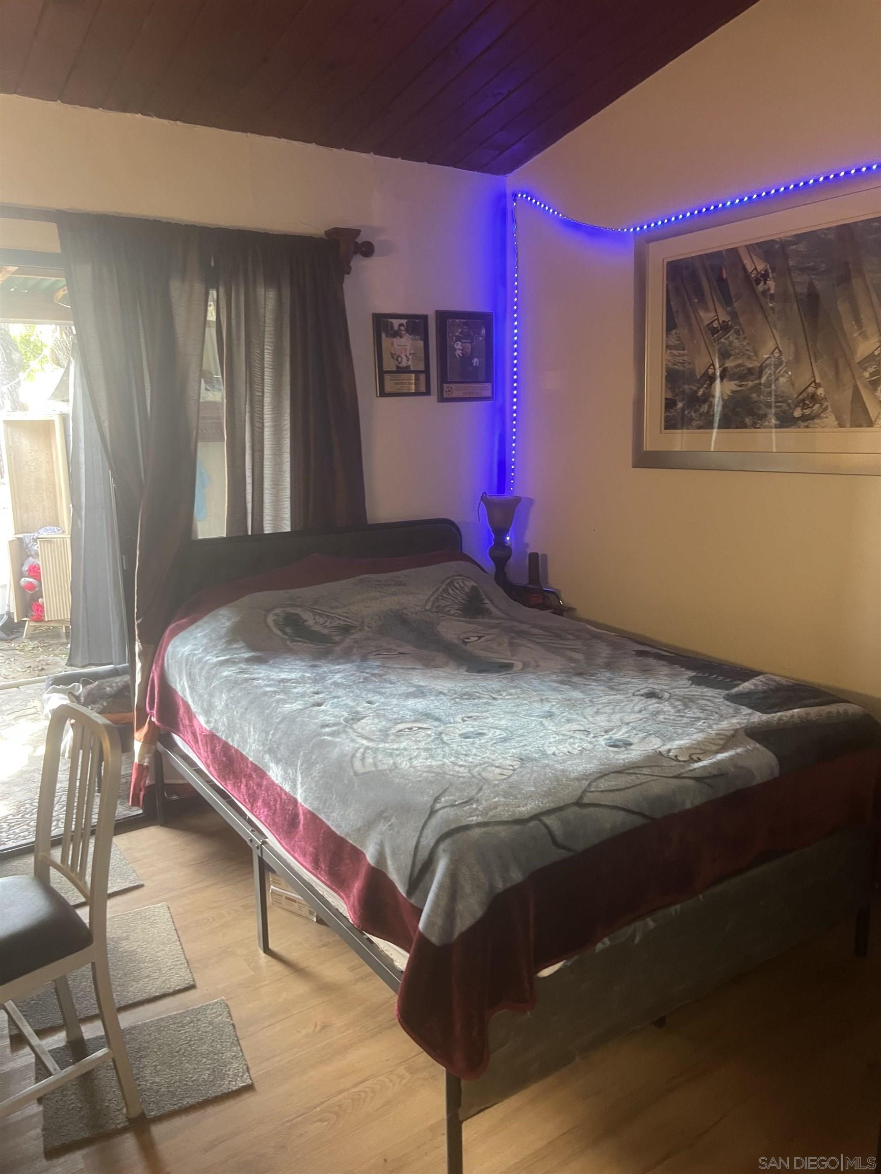 Detail Gallery Image 12 of 14 For 4327-29  Clmt Mesa Blvd, San Diego,  CA 92117 - – Beds | – Baths