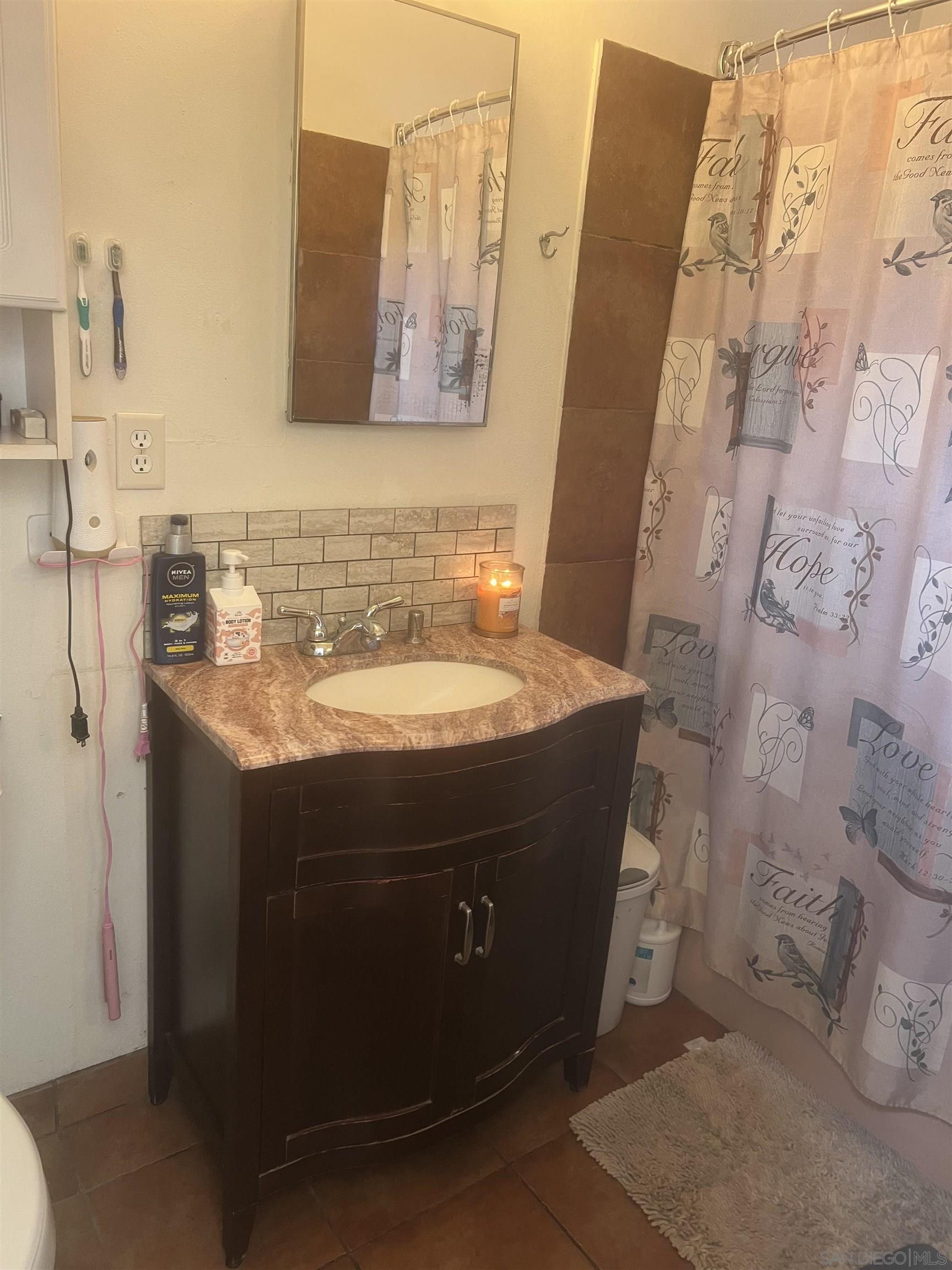 Detail Gallery Image 13 of 14 For 4327-29  Clmt Mesa Blvd, San Diego,  CA 92117 - – Beds | – Baths