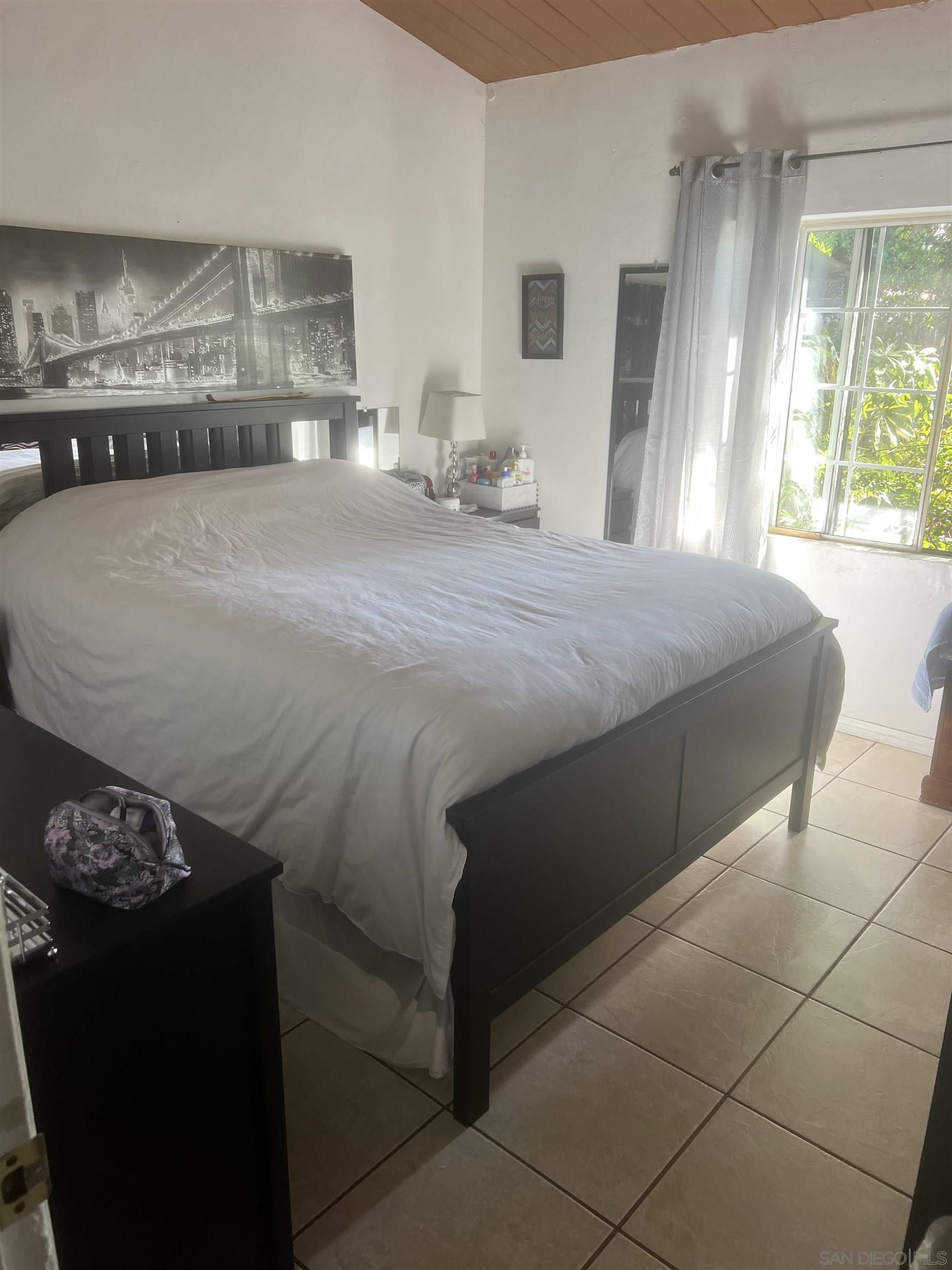 Detail Gallery Image 4 of 14 For 4327-29  Clmt Mesa Blvd, San Diego,  CA 92117 - – Beds | – Baths