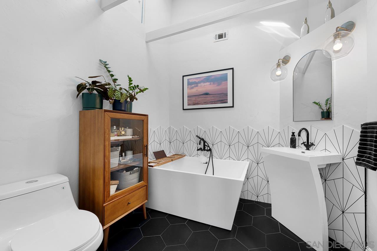 Detail Gallery Image 34 of 45 For 3160  Olive Street, San Diego,  CA 92104 - 4 Beds | 3 Baths