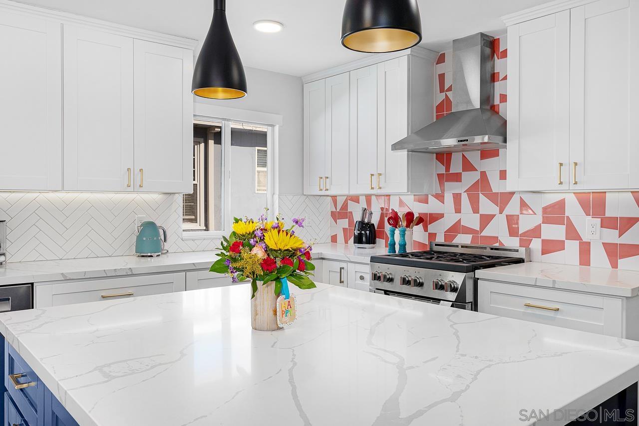 Detail Gallery Image 5 of 45 For 3160  Olive Street, San Diego,  CA 92104 - 4 Beds | 3 Baths