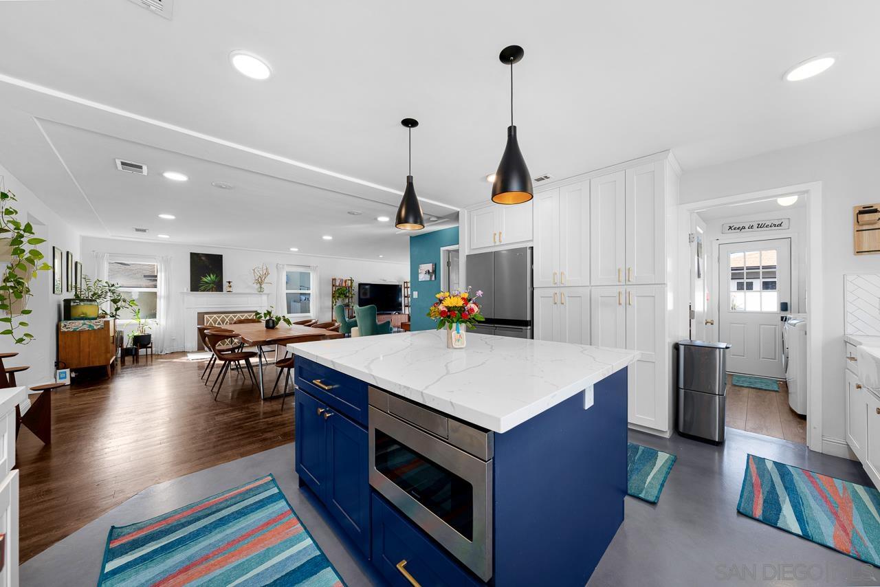 Detail Gallery Image 8 of 45 For 3160  Olive Street, San Diego,  CA 92104 - 4 Beds | 3 Baths