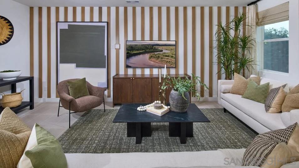 Detail Gallery Image 10 of 17 For 14006  Lumurine Way, San Diego,  CA 92126 - 2 Beds | 2 Baths