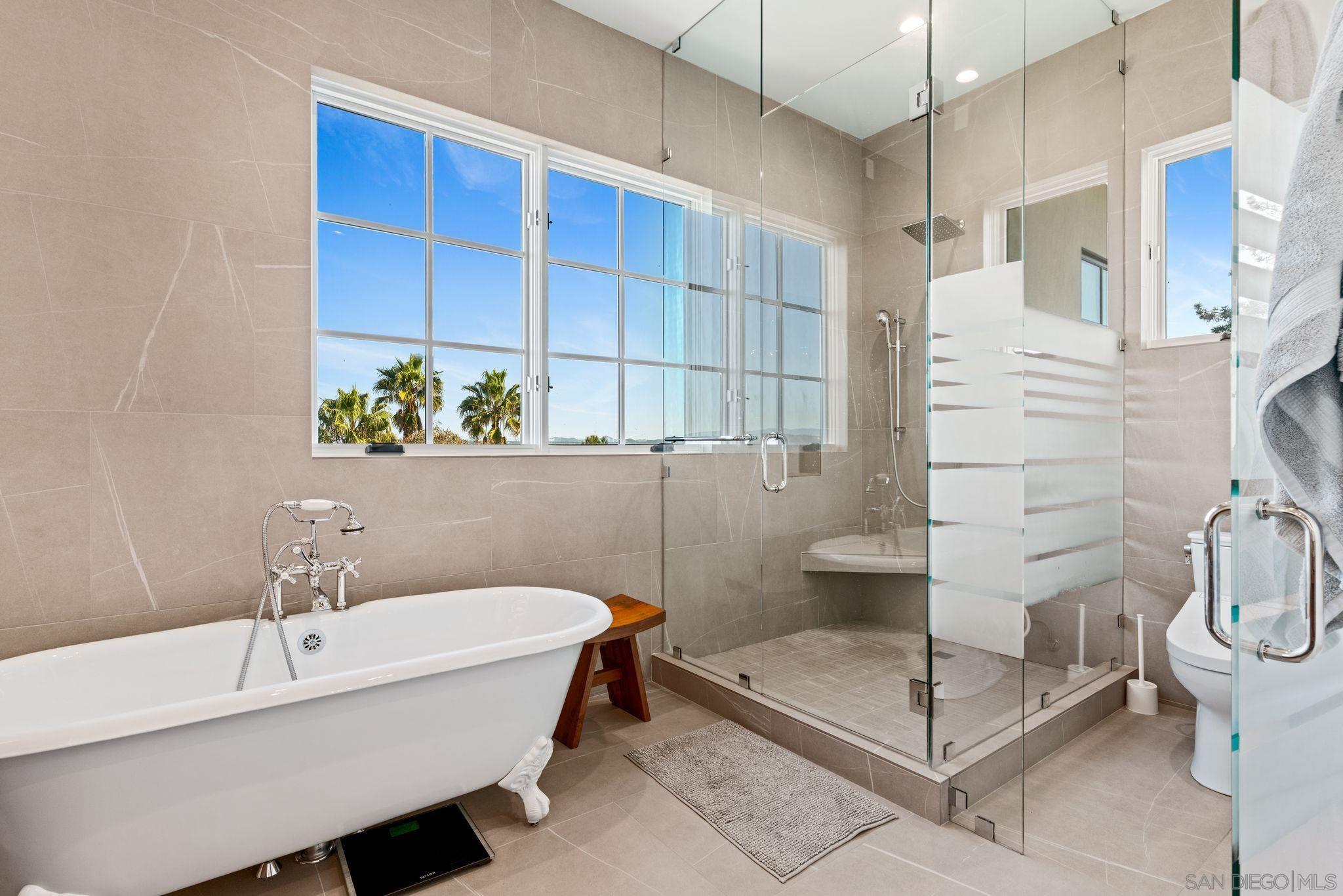 Detail Gallery Image 40 of 75 For 13995  Mira Montana Dr, Del Mar,  CA 92014 - 7 Beds | 6/2 Baths