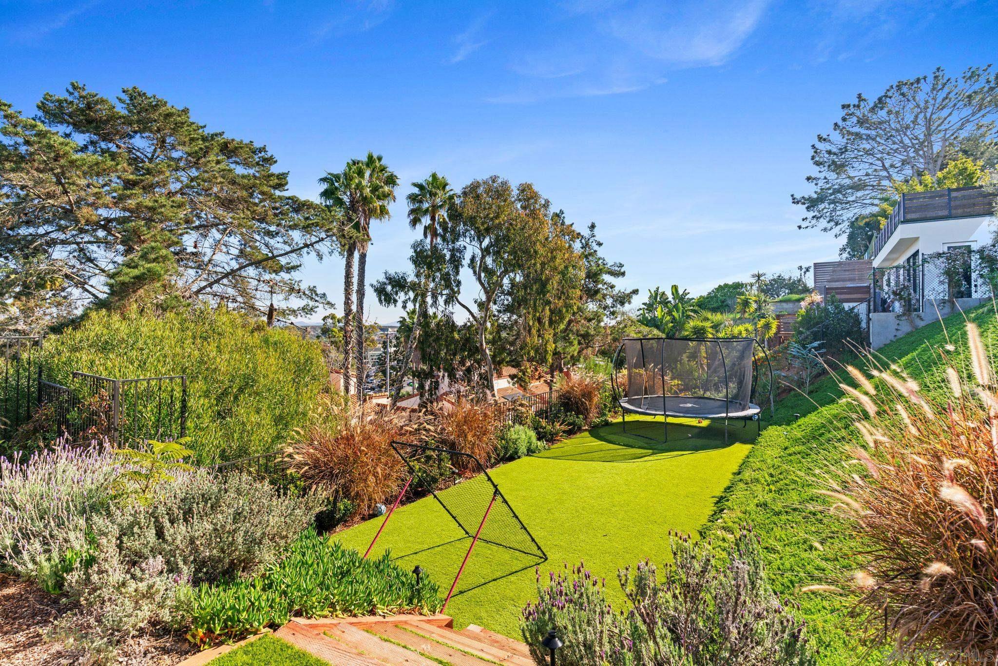 Detail Gallery Image 59 of 75 For 13995  Mira Montana Dr, Del Mar,  CA 92014 - 7 Beds | 6/2 Baths