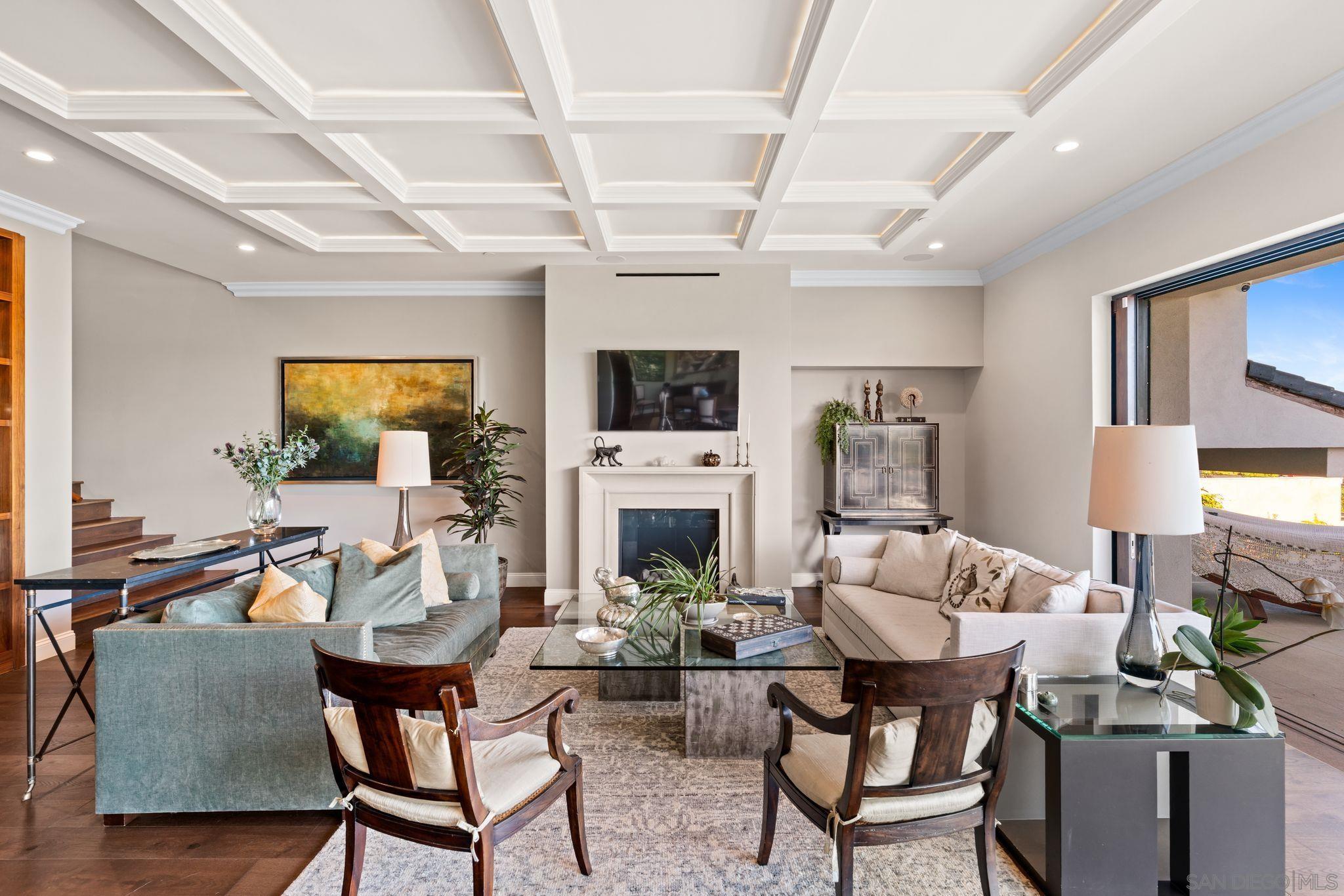 Detail Gallery Image 7 of 75 For 13995  Mira Montana Dr, Del Mar,  CA 92014 - 7 Beds | 6/2 Baths