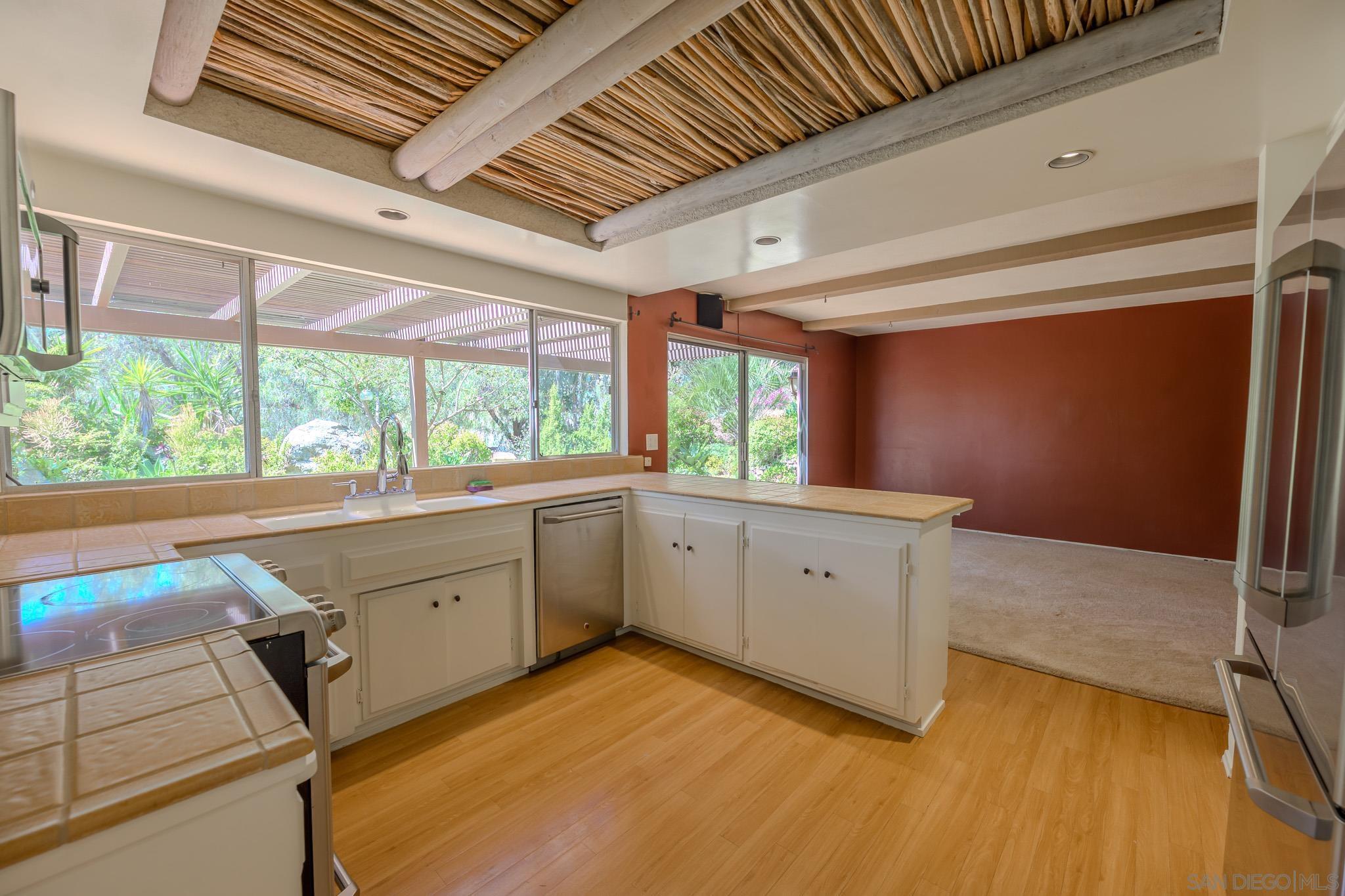 Detail Gallery Image 33 of 67 For 2871  Anaheim St, Escondido,  CA 92025 - 3 Beds | 2/1 Baths