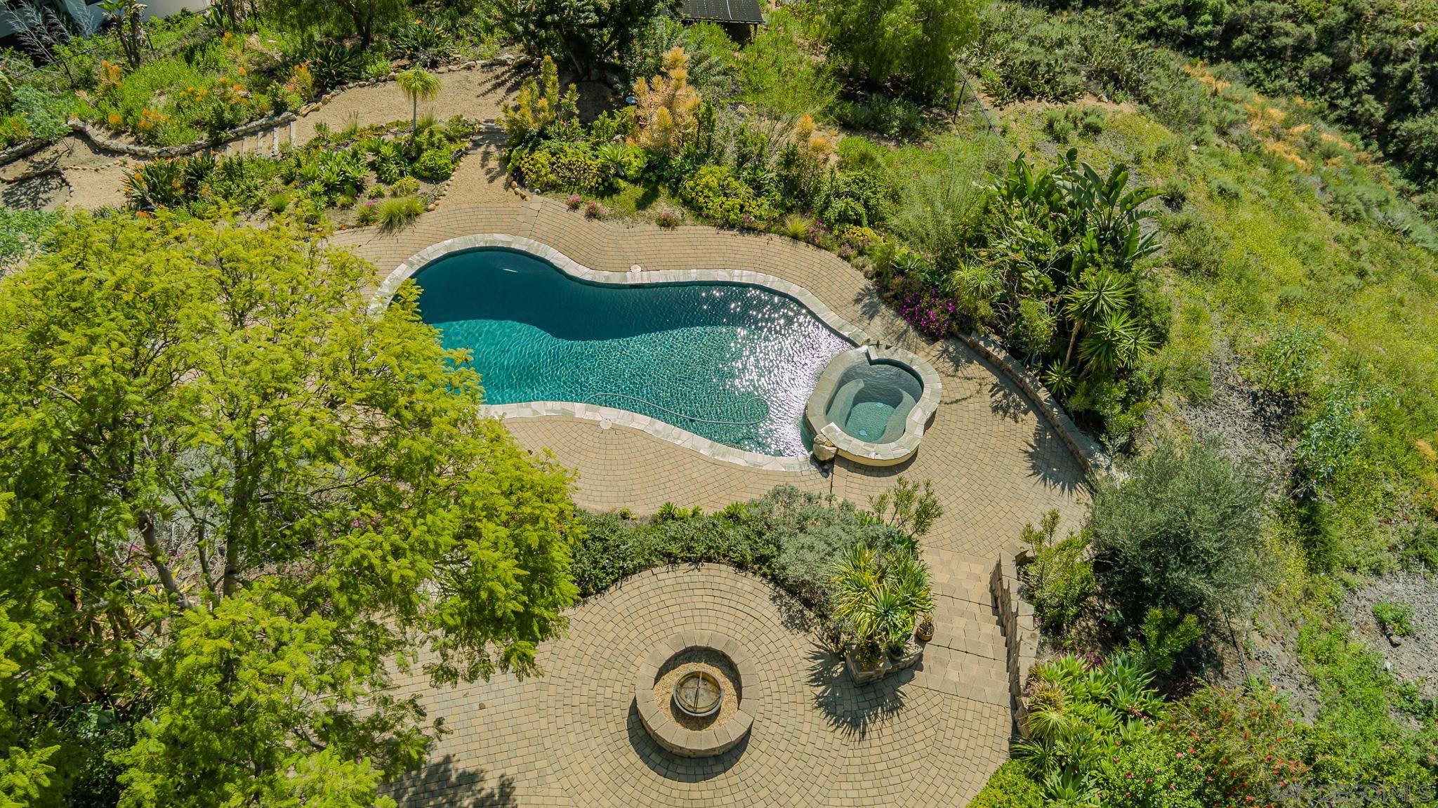 Detail Gallery Image 7 of 67 For 2871  Anaheim St, Escondido,  CA 92025 - 3 Beds | 2/1 Baths