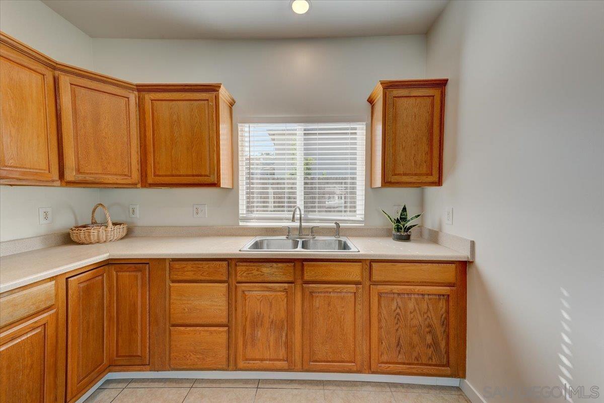 Detail Gallery Image 6 of 30 For 4250-52  Division, San Diego,  CA 92113 - – Beds | – Baths