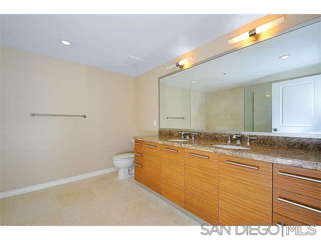 Detail Gallery Image 14 of 25 For 1431  Pacific Highway  414, San Diego,  CA 92101 - 3 Beds | 2/1 Baths