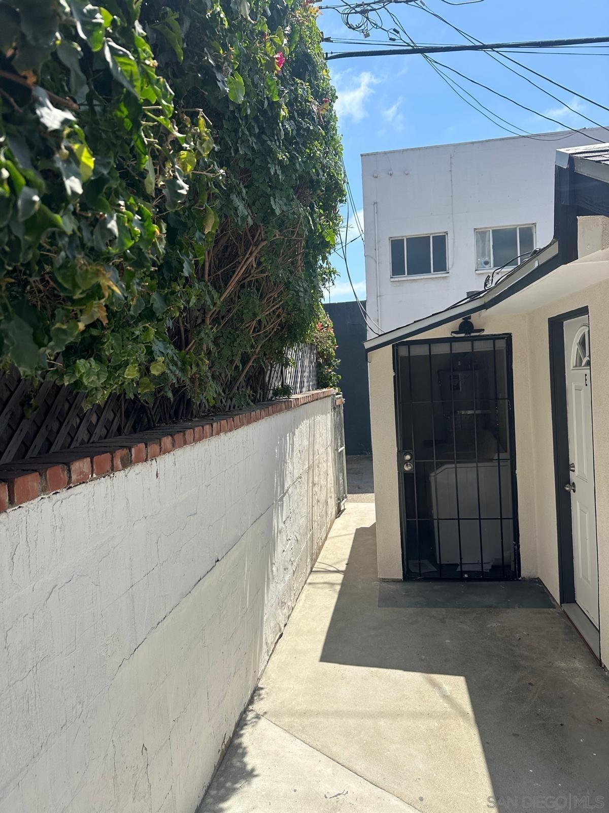 Detail Gallery Image 19 of 26 For 525 S Freeman St, Oceanside,  CA 92054 - – Beds | – Baths