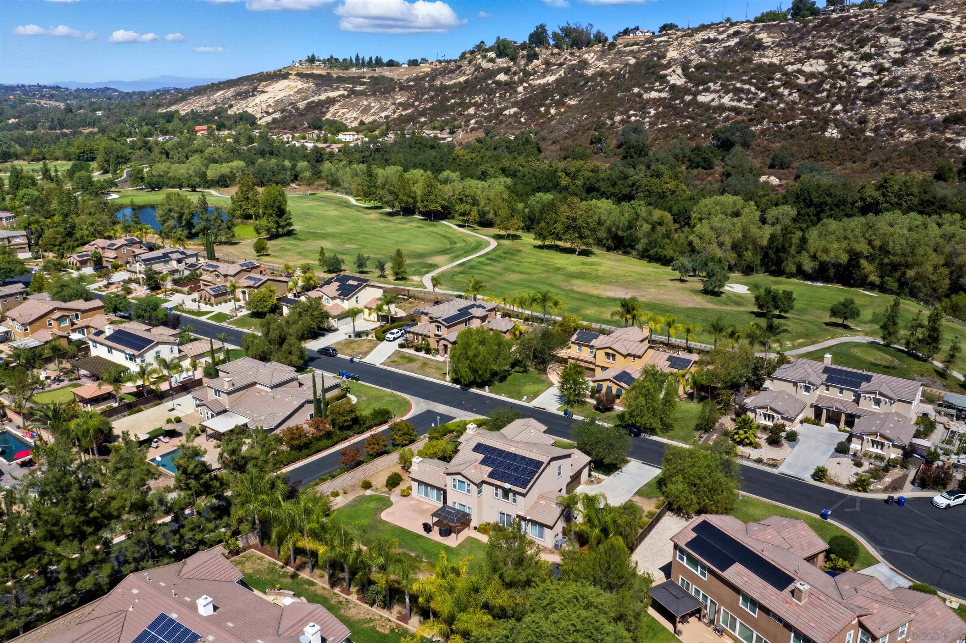 Detail Gallery Image 13 of 62 For 14257  Merion, Valley Center,  CA 92082 - 5 Beds | 4 Baths