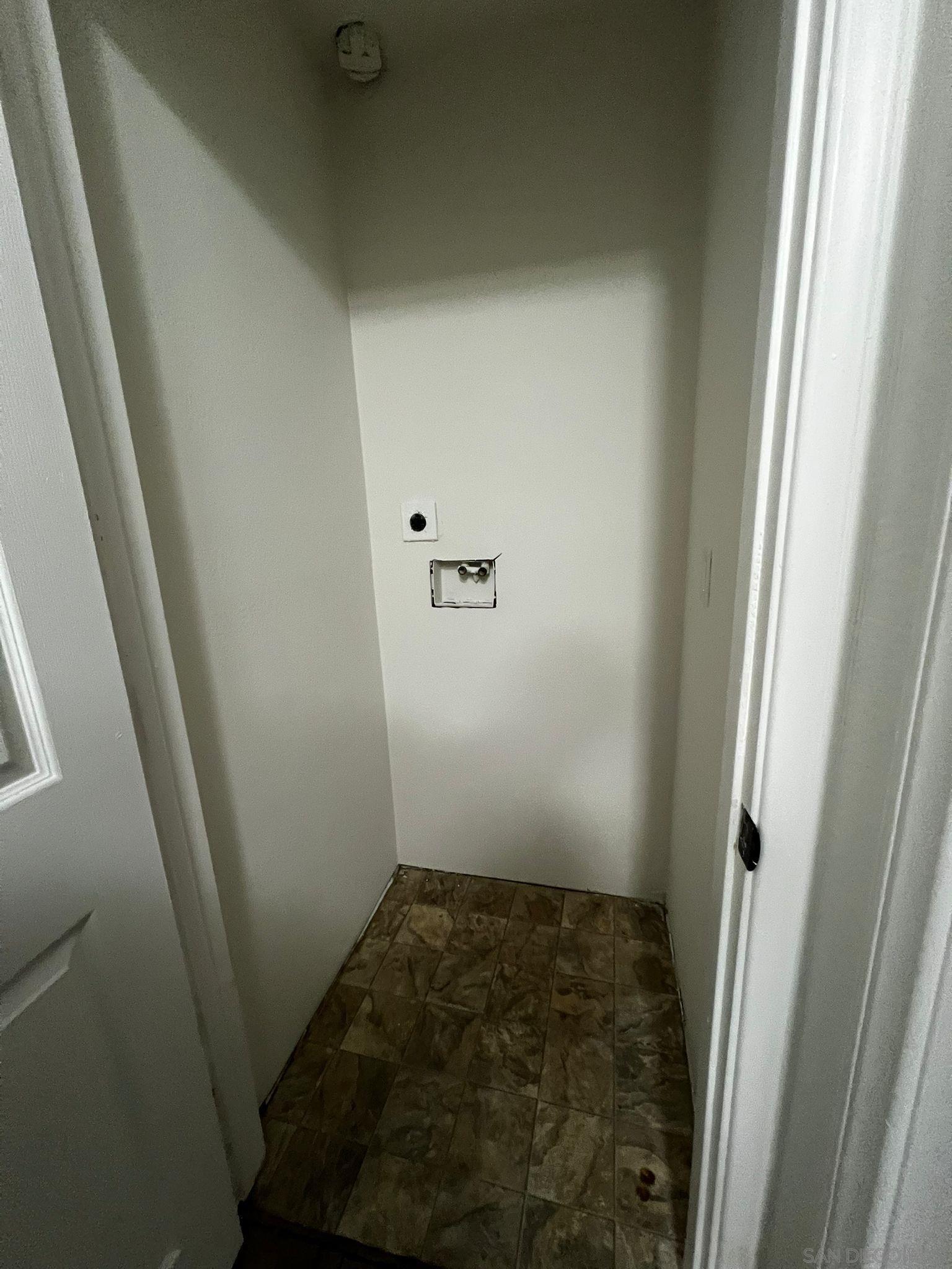 Detail Gallery Image 8 of 17 For 2360  Paseo De Laura  #1,  Oceanside,  CA 92056 - 1 Beds | 1 Baths