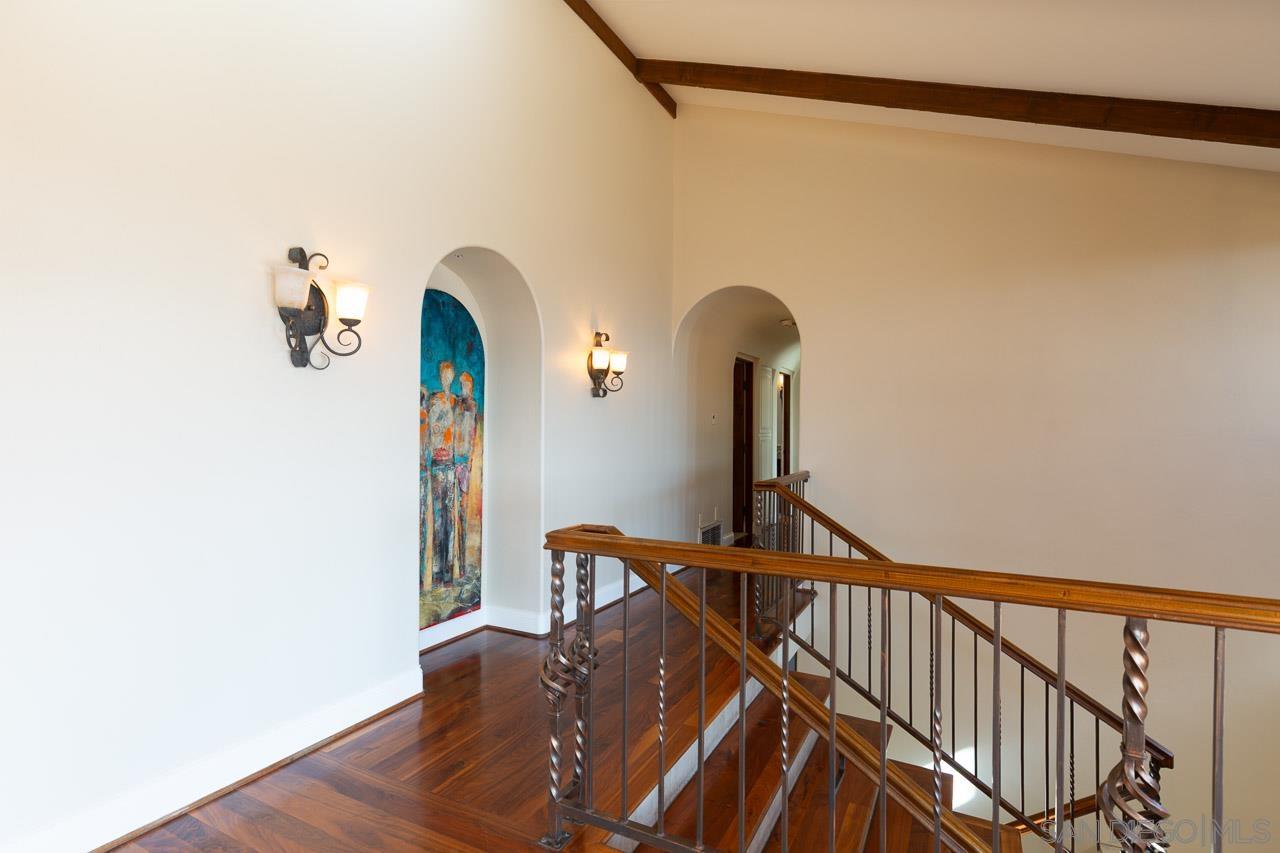 Detail Gallery Image 11 of 38 For 6724  Dwane Ave, San Diego,  CA 92120 - 4 Beds | 3/1 Baths