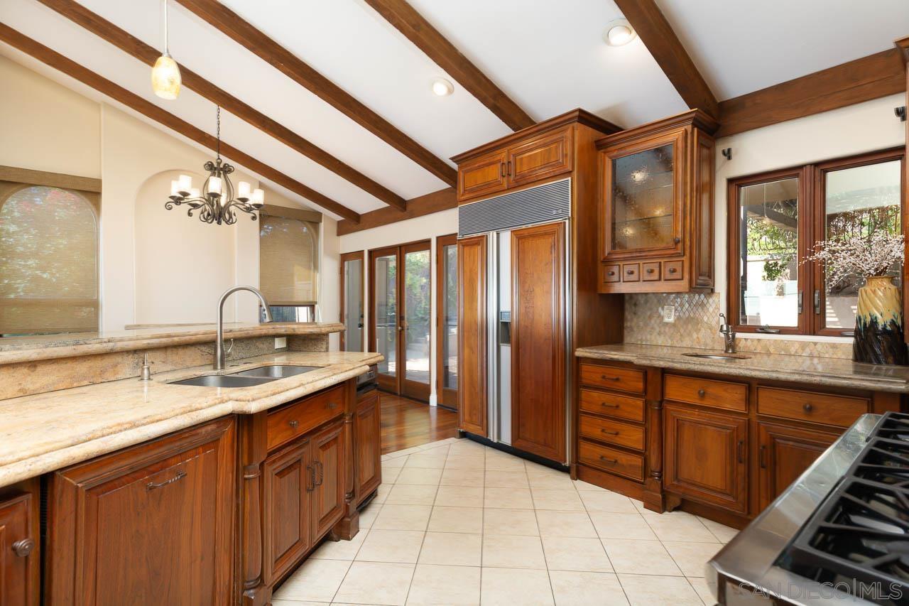 Detail Gallery Image 10 of 38 For 6724  Dwane Ave, San Diego,  CA 92120 - 4 Beds | 3/1 Baths