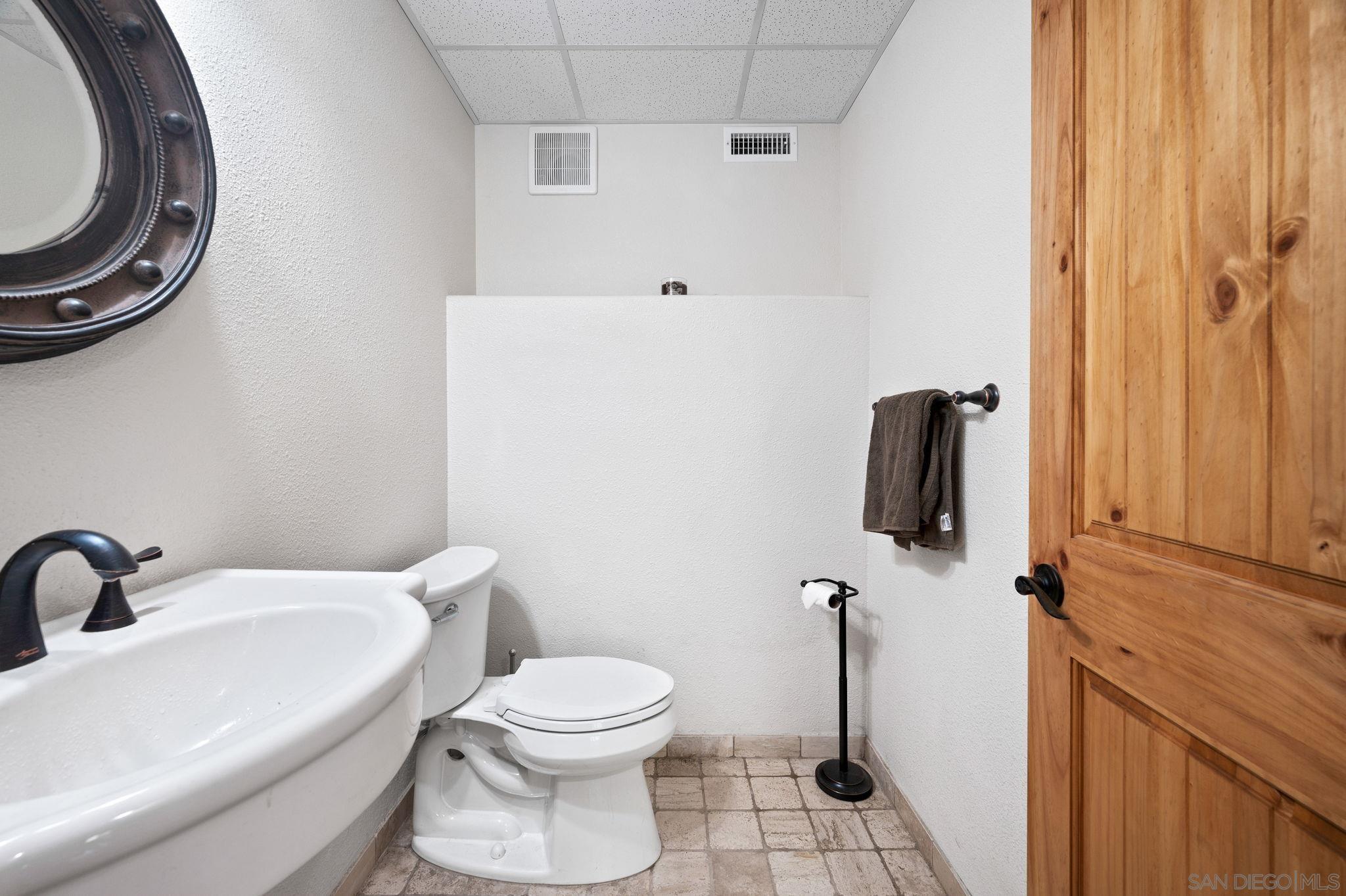 Detail Gallery Image 16 of 61 For 27720  Saunders Meadow Rd, Idyllwild,  CA 92549 - 3 Beds | 2/1 Baths