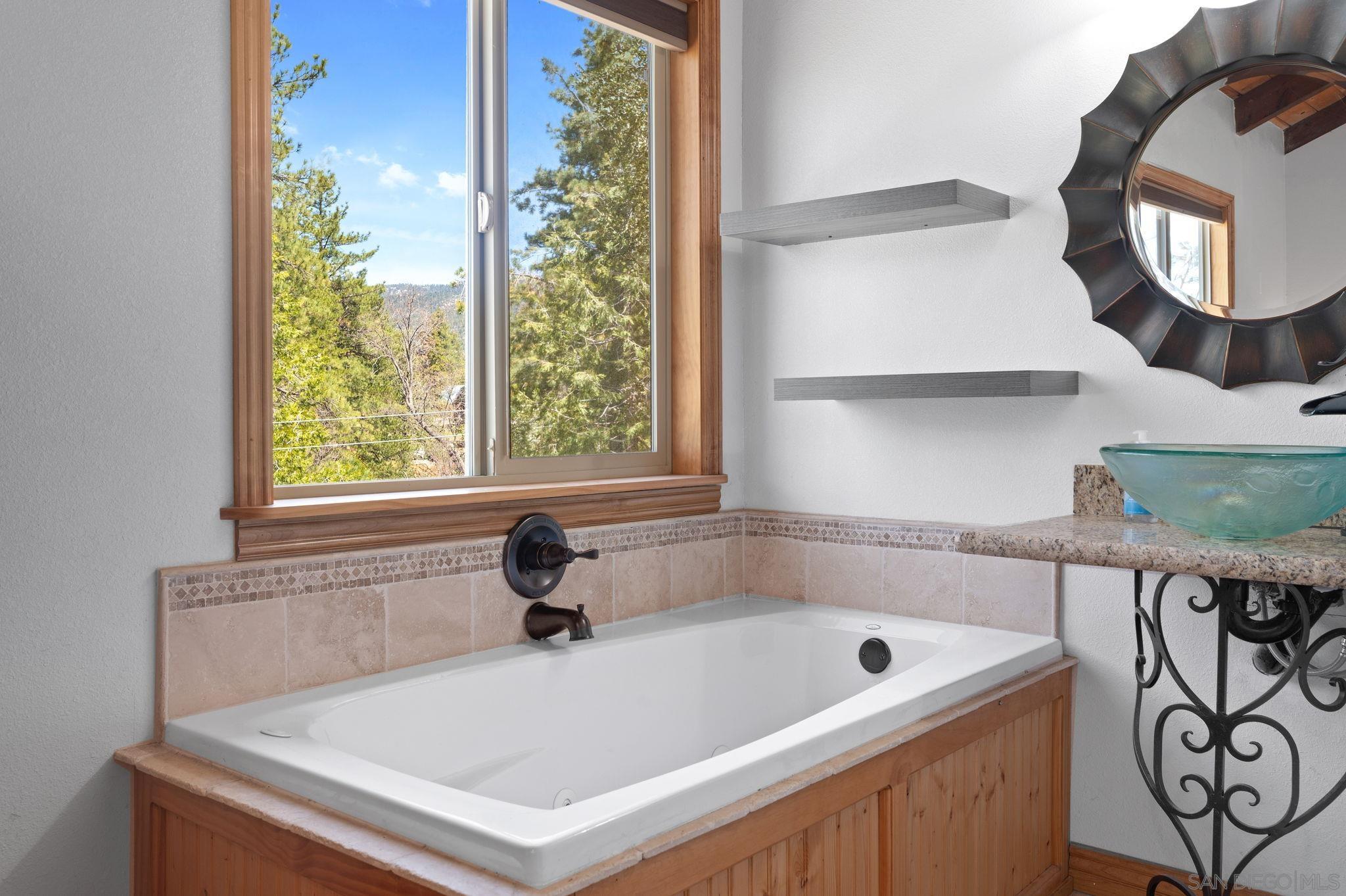 Detail Gallery Image 17 of 61 For 27720  Saunders Meadow Rd, Idyllwild,  CA 92549 - 3 Beds | 2/1 Baths