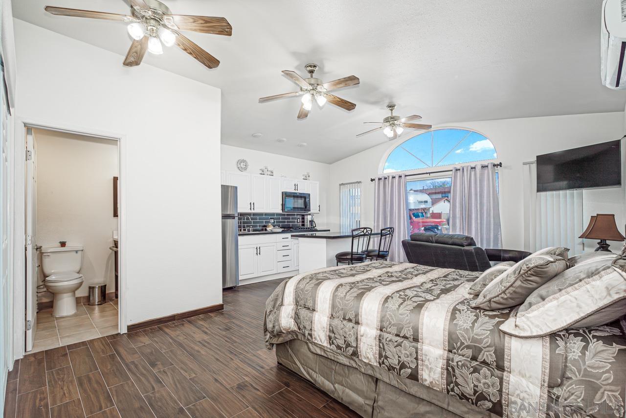 Detail Gallery Image 6 of 15 For 262  Flowerdale Ln, San Diego,  CA 92114 - 1 Beds | 1 Baths