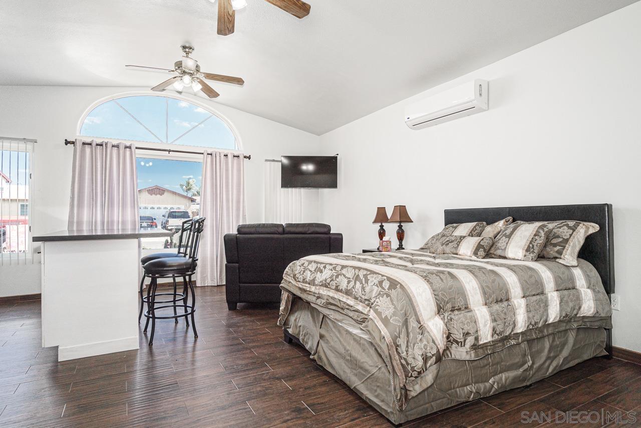 Detail Gallery Image 7 of 15 For 262  Flowerdale Ln, San Diego,  CA 92114 - 1 Beds | 1 Baths