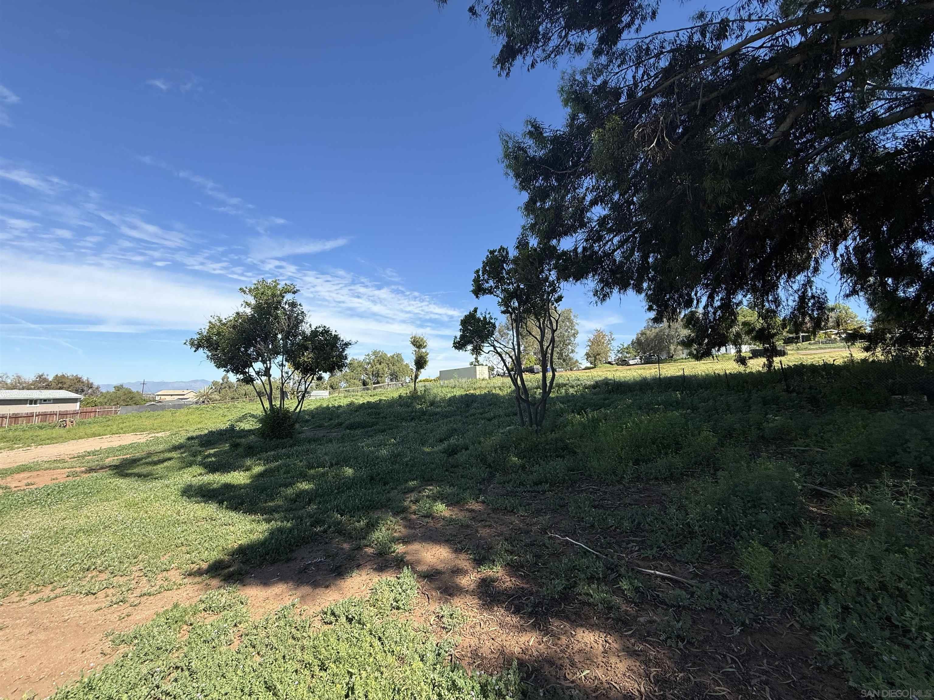 Detail Gallery Image 3 of 9 For , Vista,  CA 92084 - – Beds | – Baths