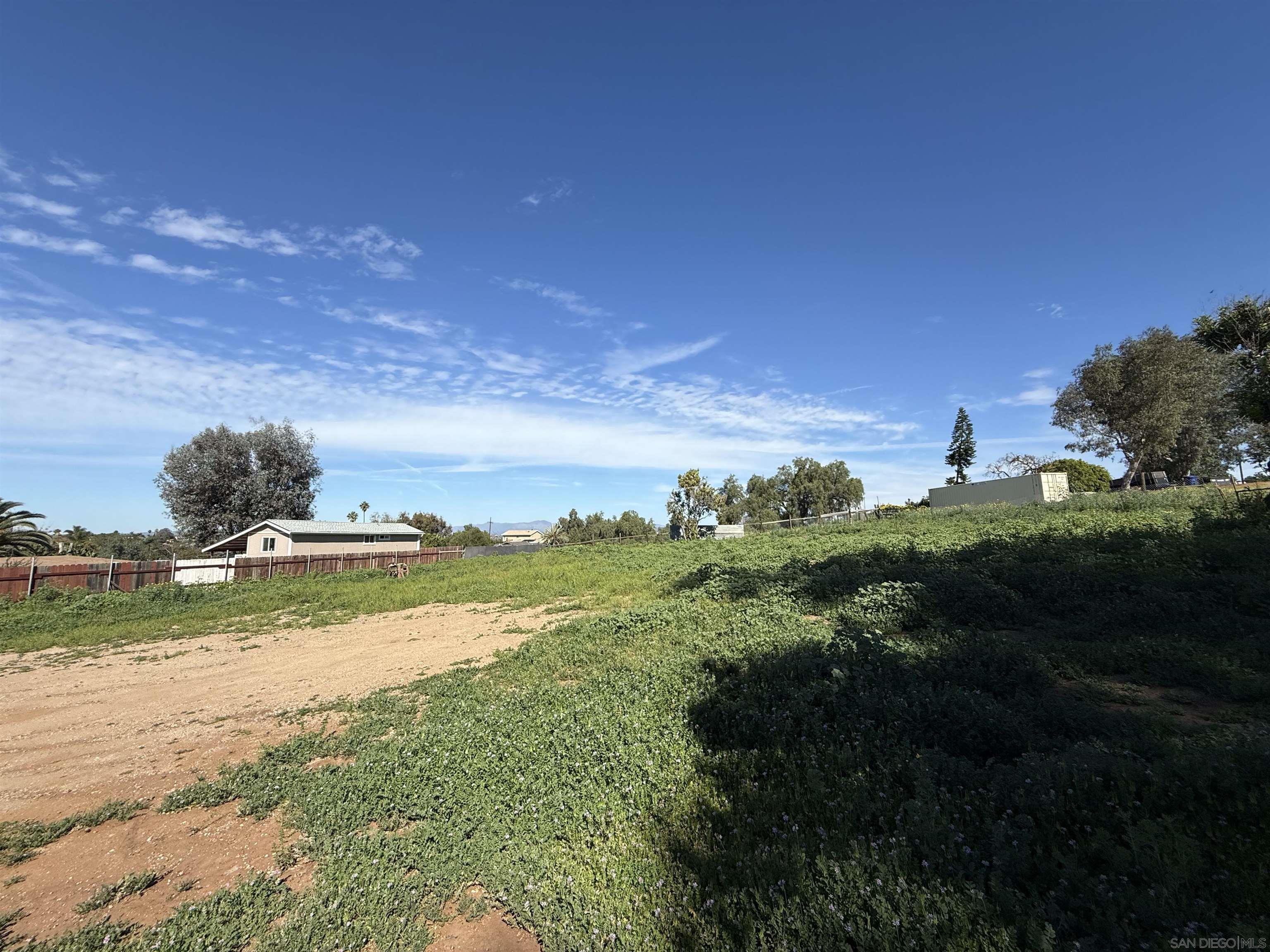 Detail Gallery Image 4 of 9 For , Vista,  CA 92084 - – Beds | – Baths