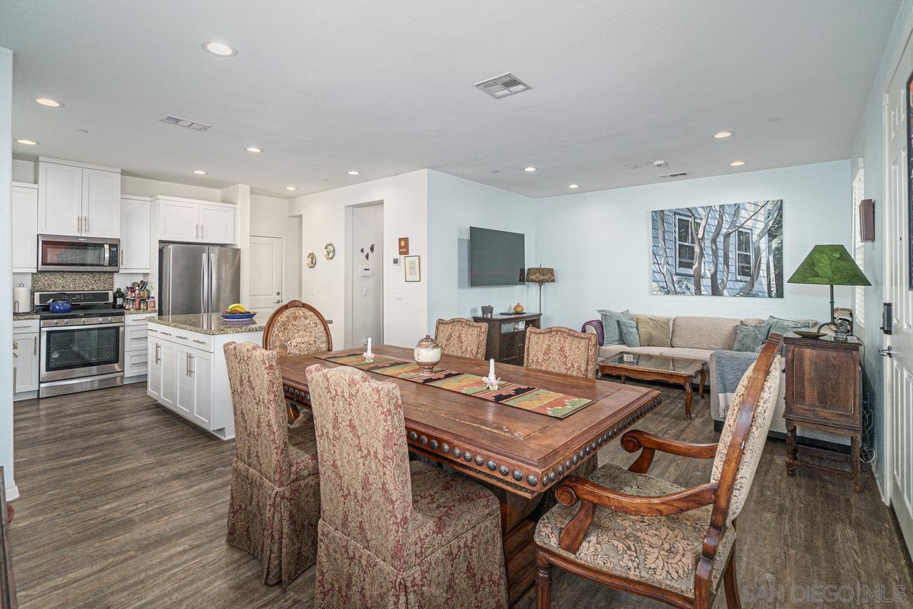 Detail Gallery Image 6 of 22 For 512  Heron Ln, Imperial Beach,  CA 91932 - 3 Beds | 2/1 Baths