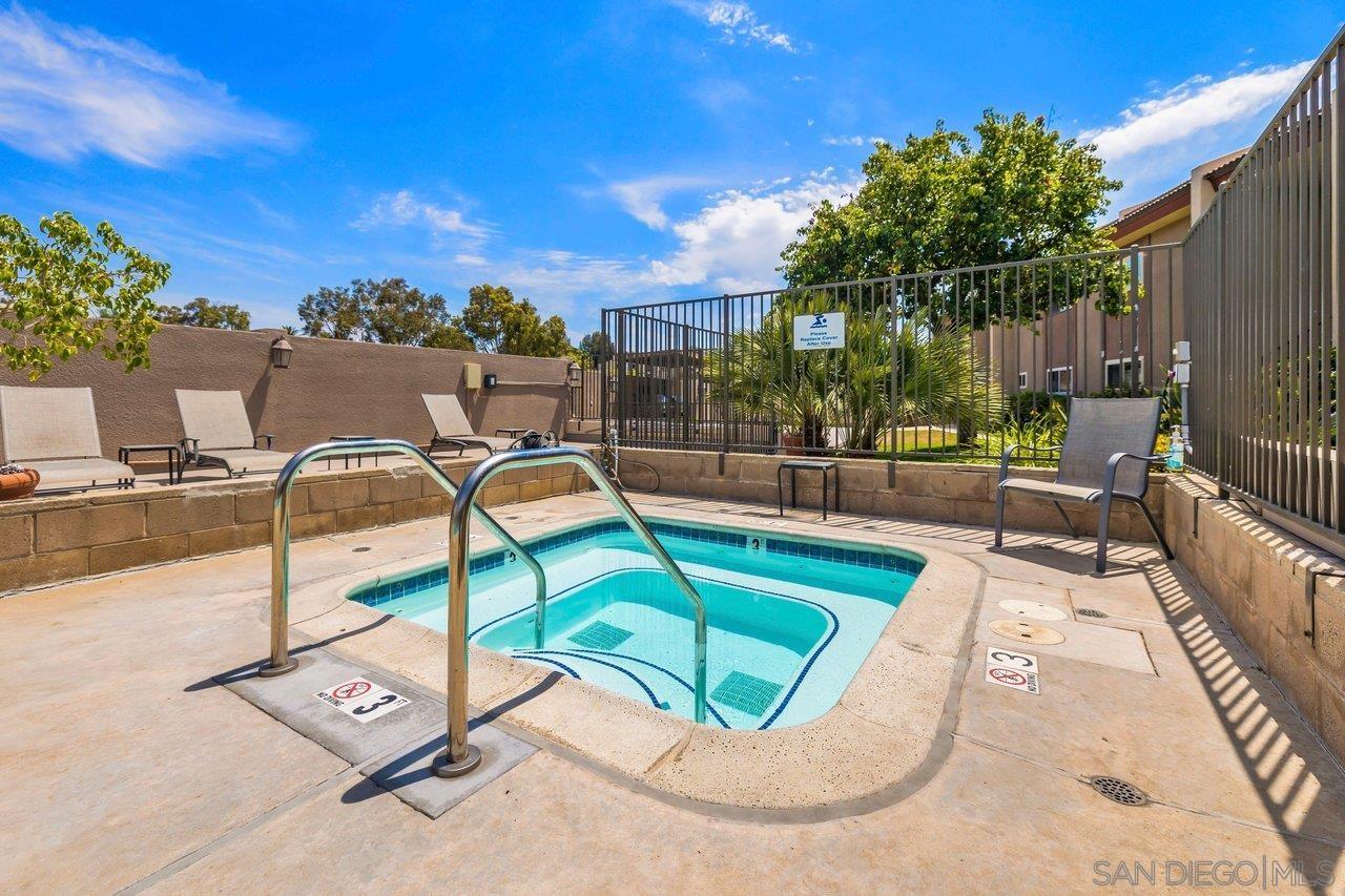 Detail Gallery Image 29 of 35 For 6780  Mission Gorge Rd.  33, San Diego,  CA 92120 - 2 Beds | 2 Baths