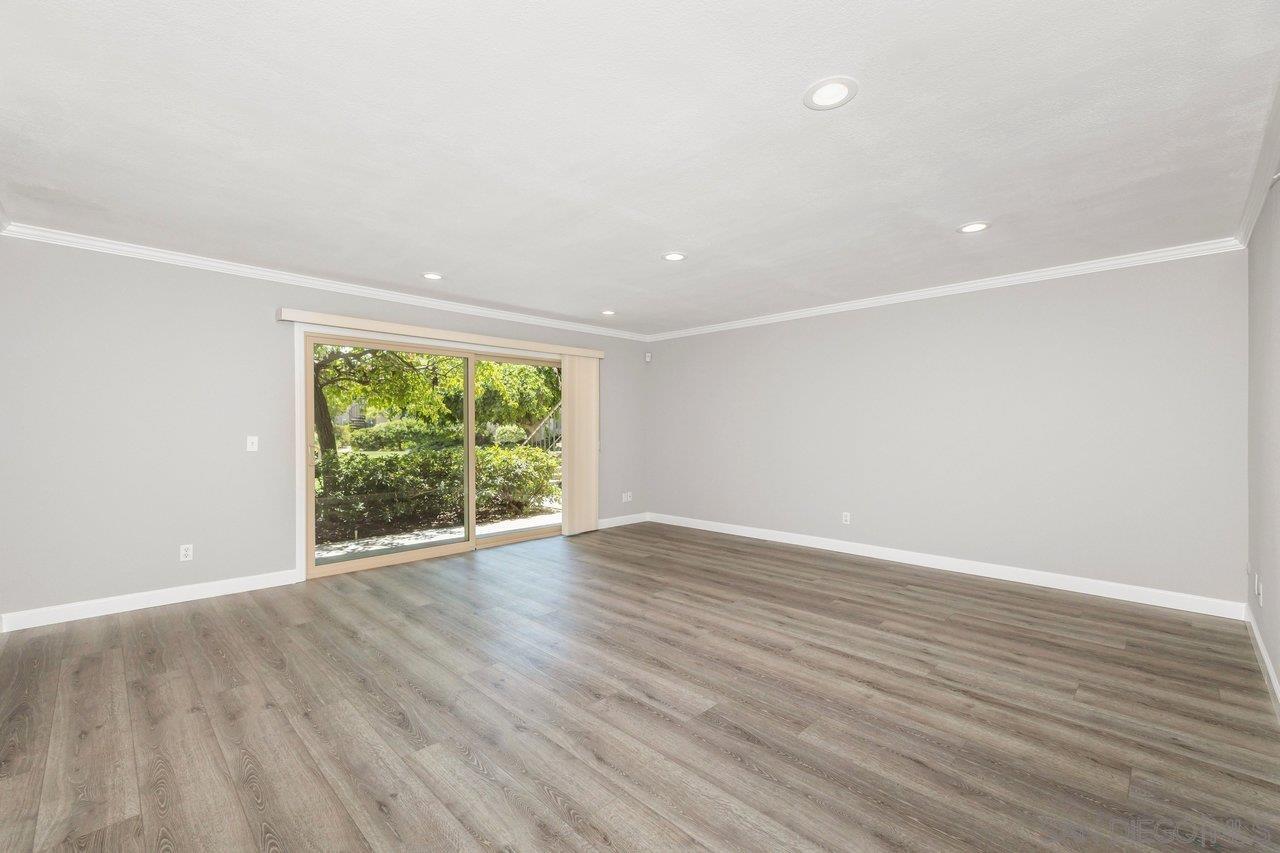 Detail Gallery Image 7 of 35 For 6780  Mission Gorge Rd.  33, San Diego,  CA 92120 - 2 Beds | 2 Baths