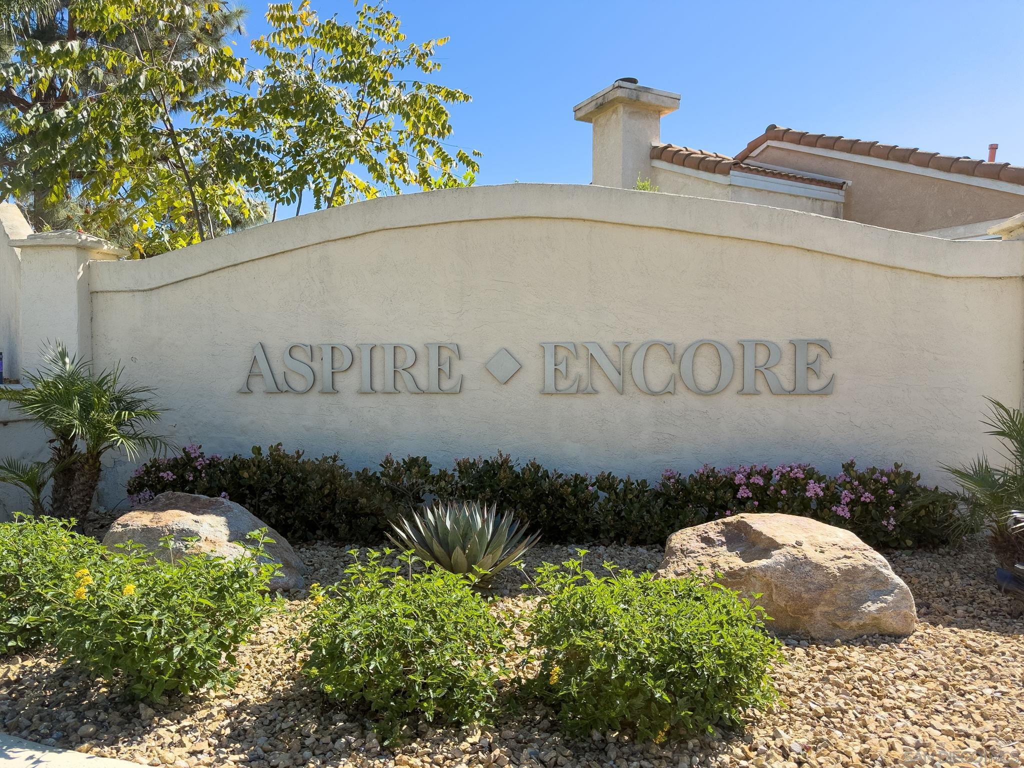 Detail Gallery Image 2 of 33 For 919  Caminito Estrella, Chula Vista,  CA 91910 - 4 Beds | 2/1 Baths