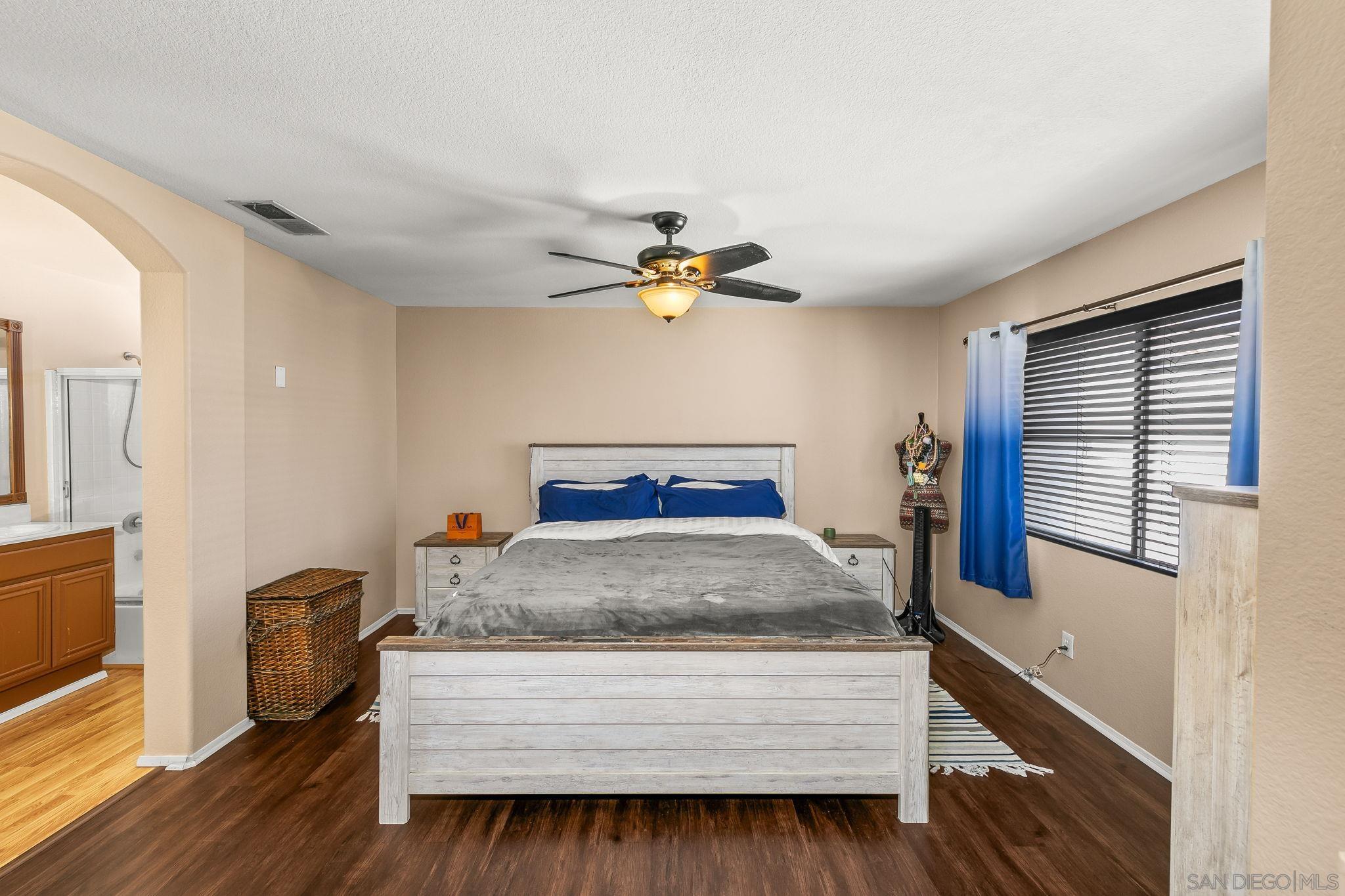 Detail Gallery Image 15 of 33 For 919  Caminito Estrella, Chula Vista,  CA 91910 - 4 Beds | 2/1 Baths