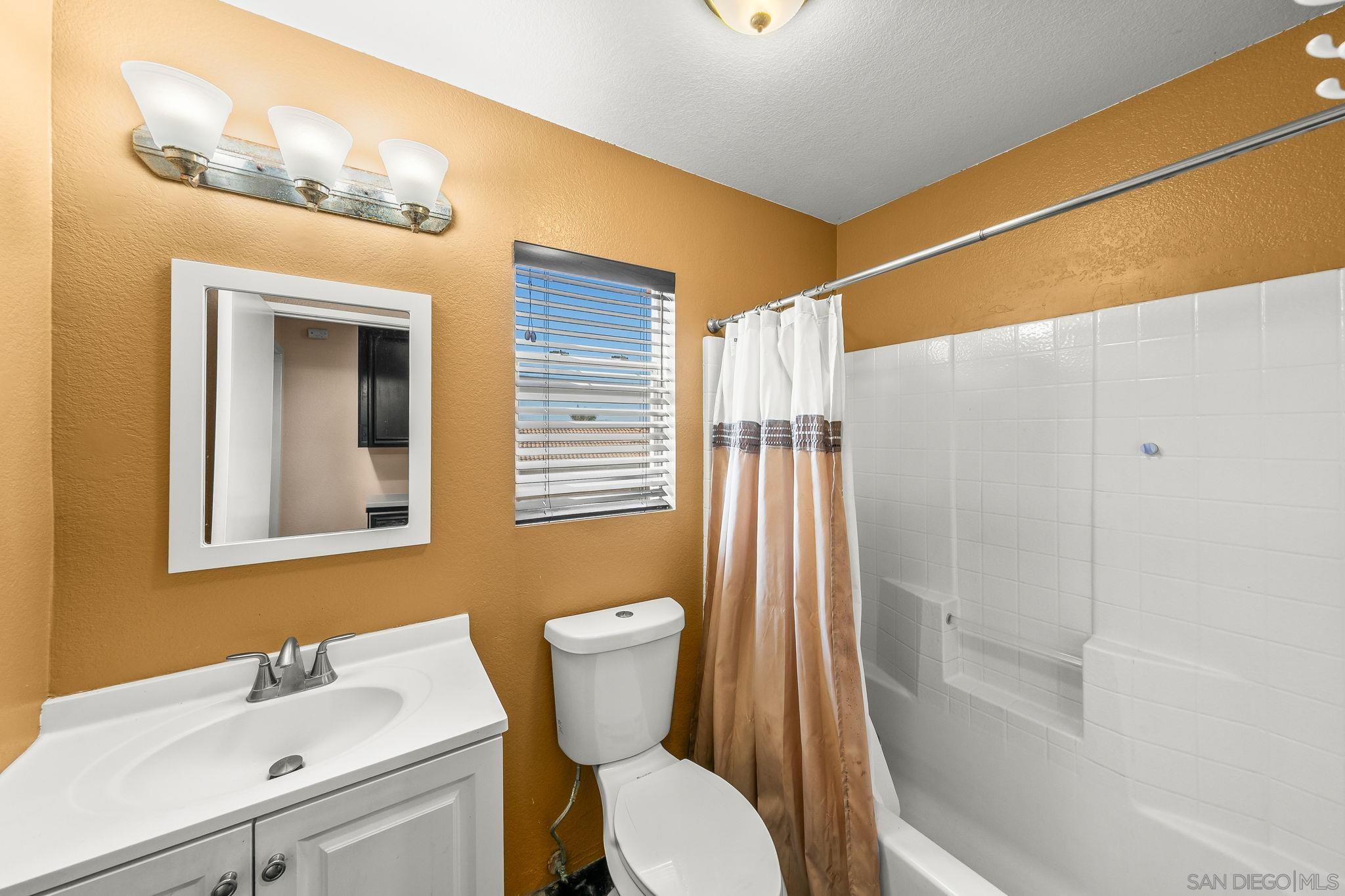 Detail Gallery Image 26 of 33 For 919  Caminito Estrella, Chula Vista,  CA 91910 - 4 Beds | 2/1 Baths