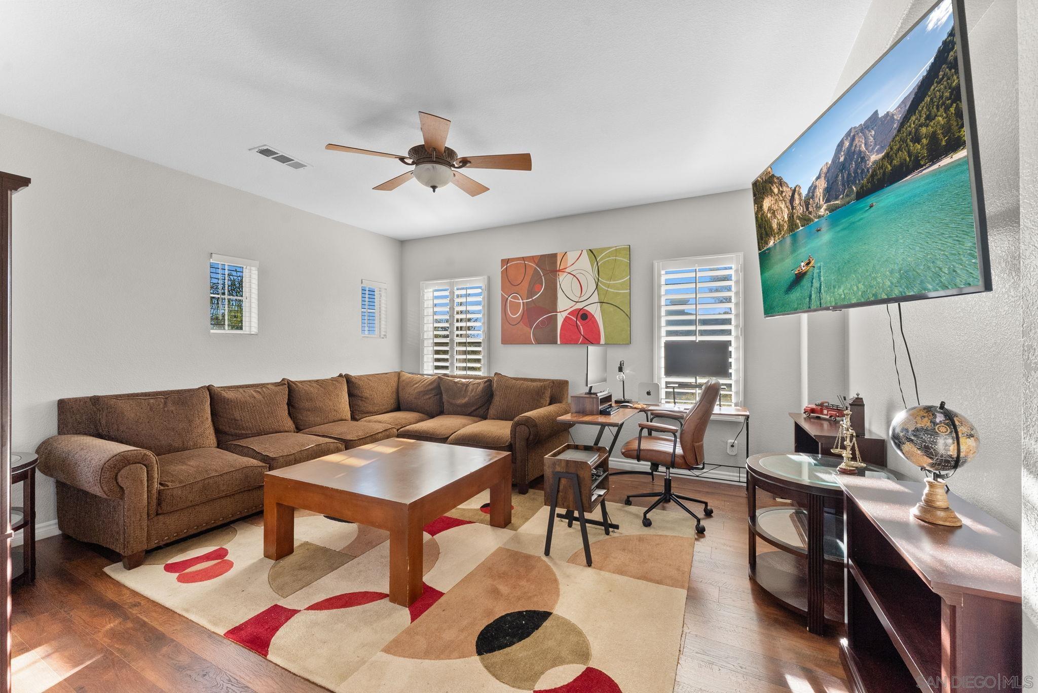 Detail Gallery Image 15 of 34 For 732 N Fox Run Pl, Chula Vista,  CA 91914 - 4 Beds | 3 Baths