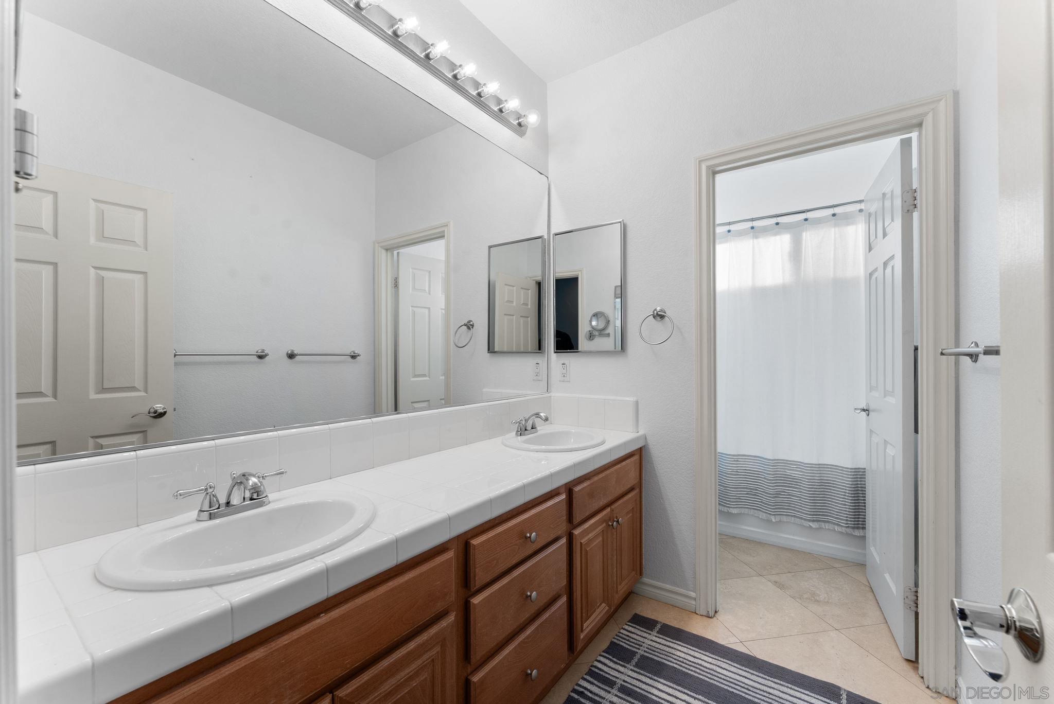 Detail Gallery Image 17 of 34 For 732 N Fox Run Pl, Chula Vista,  CA 91914 - 4 Beds | 3 Baths