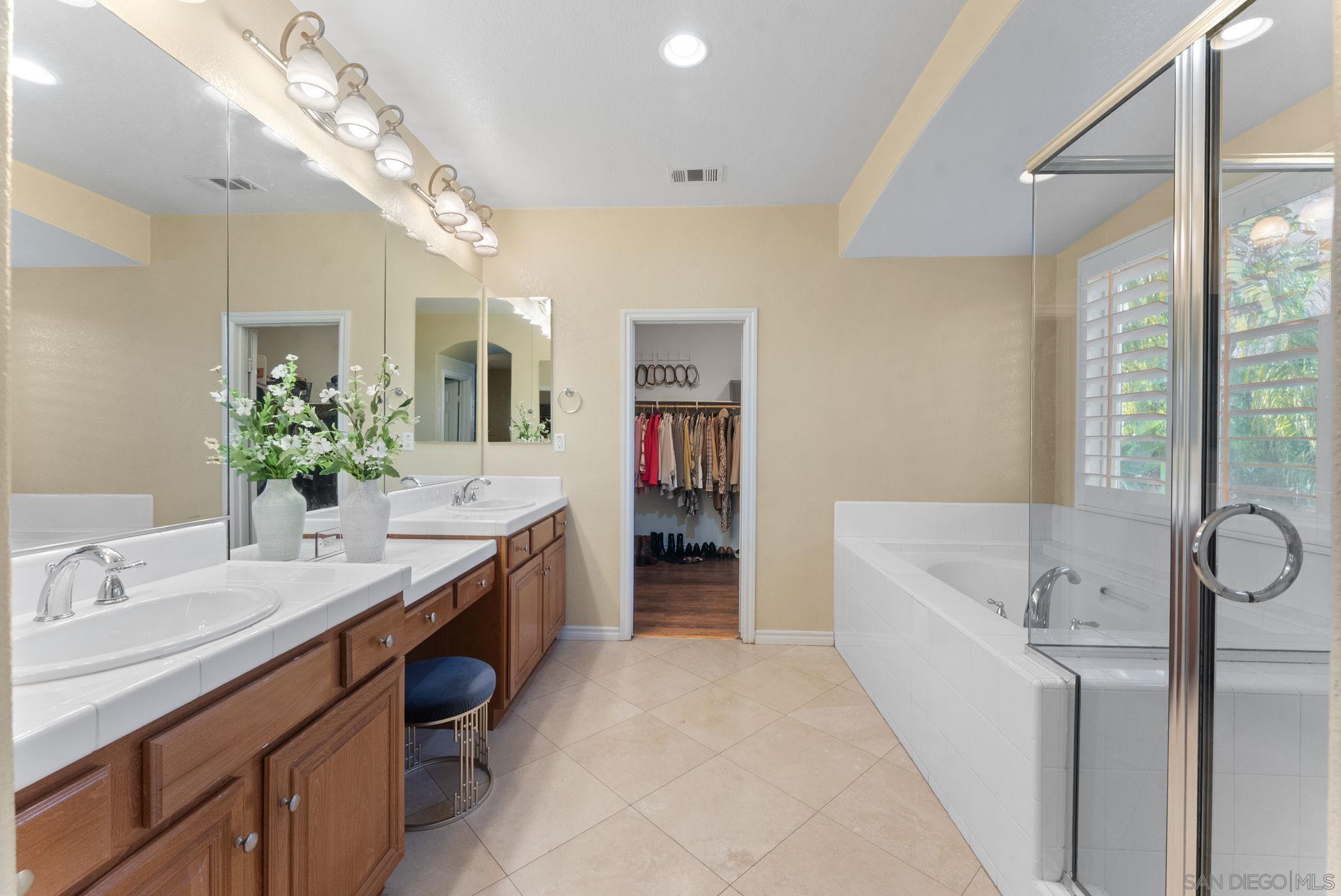 Detail Gallery Image 22 of 34 For 732 N Fox Run Pl, Chula Vista,  CA 91914 - 4 Beds | 3 Baths