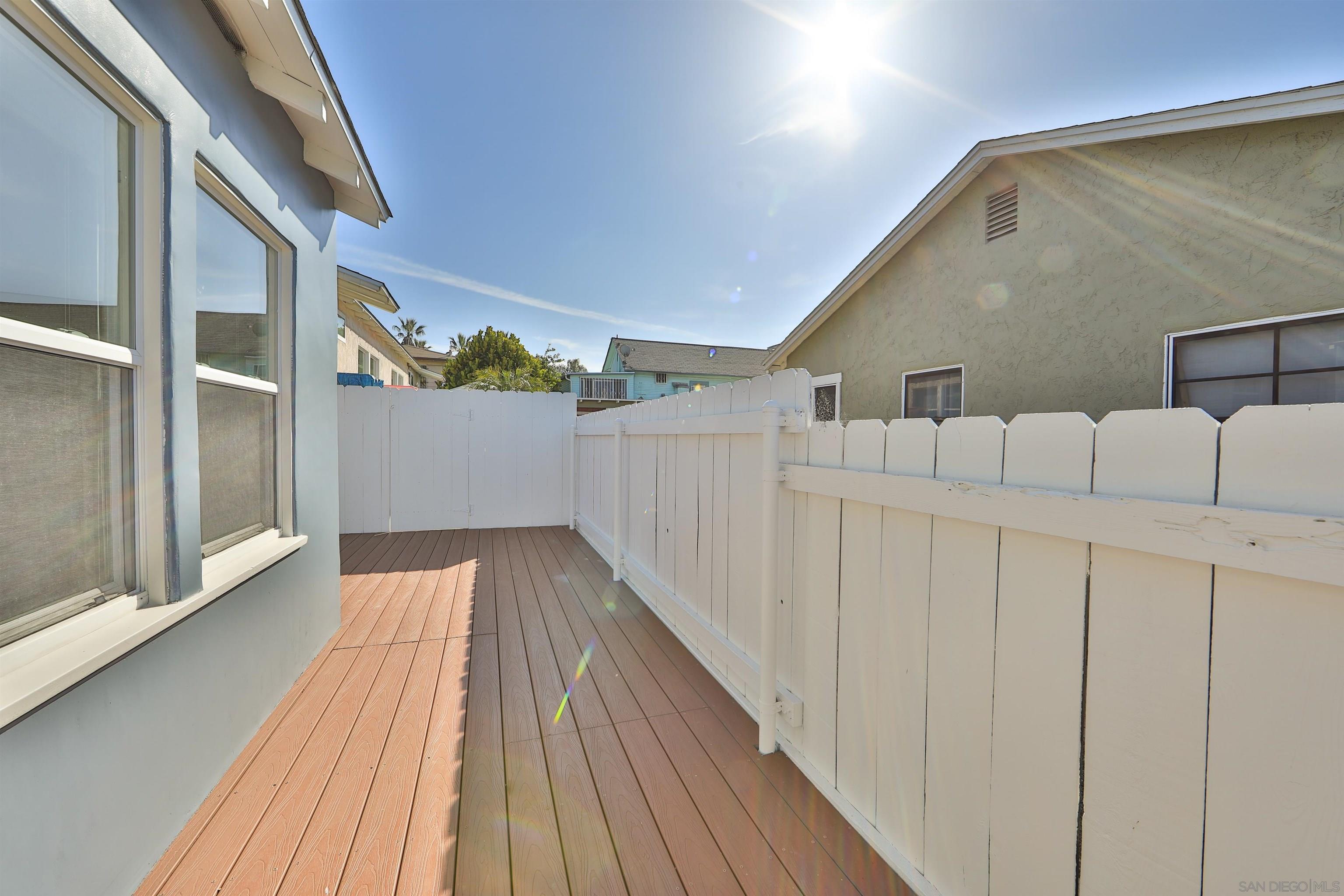 Detail Gallery Image 12 of 17 For 2005  J St., San Diego,  CA 92102 - 2 Beds | 1 Baths