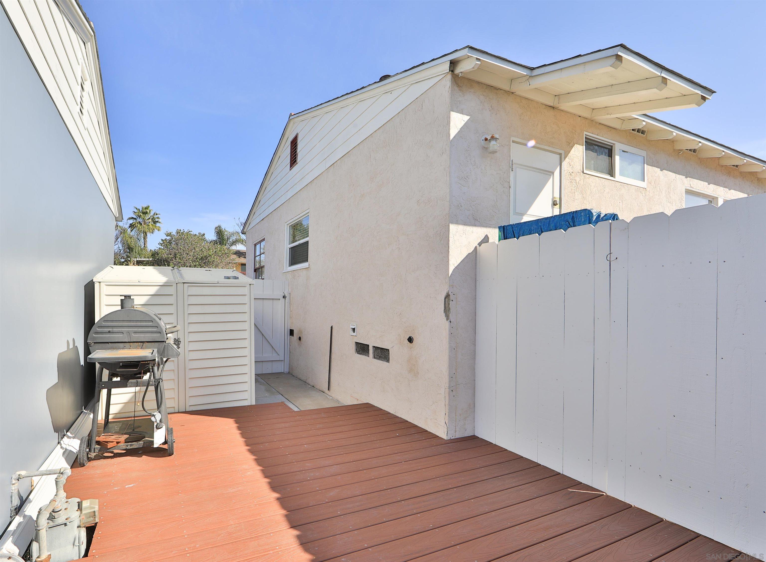 Detail Gallery Image 13 of 17 For 2005  J St., San Diego,  CA 92102 - 2 Beds | 1 Baths