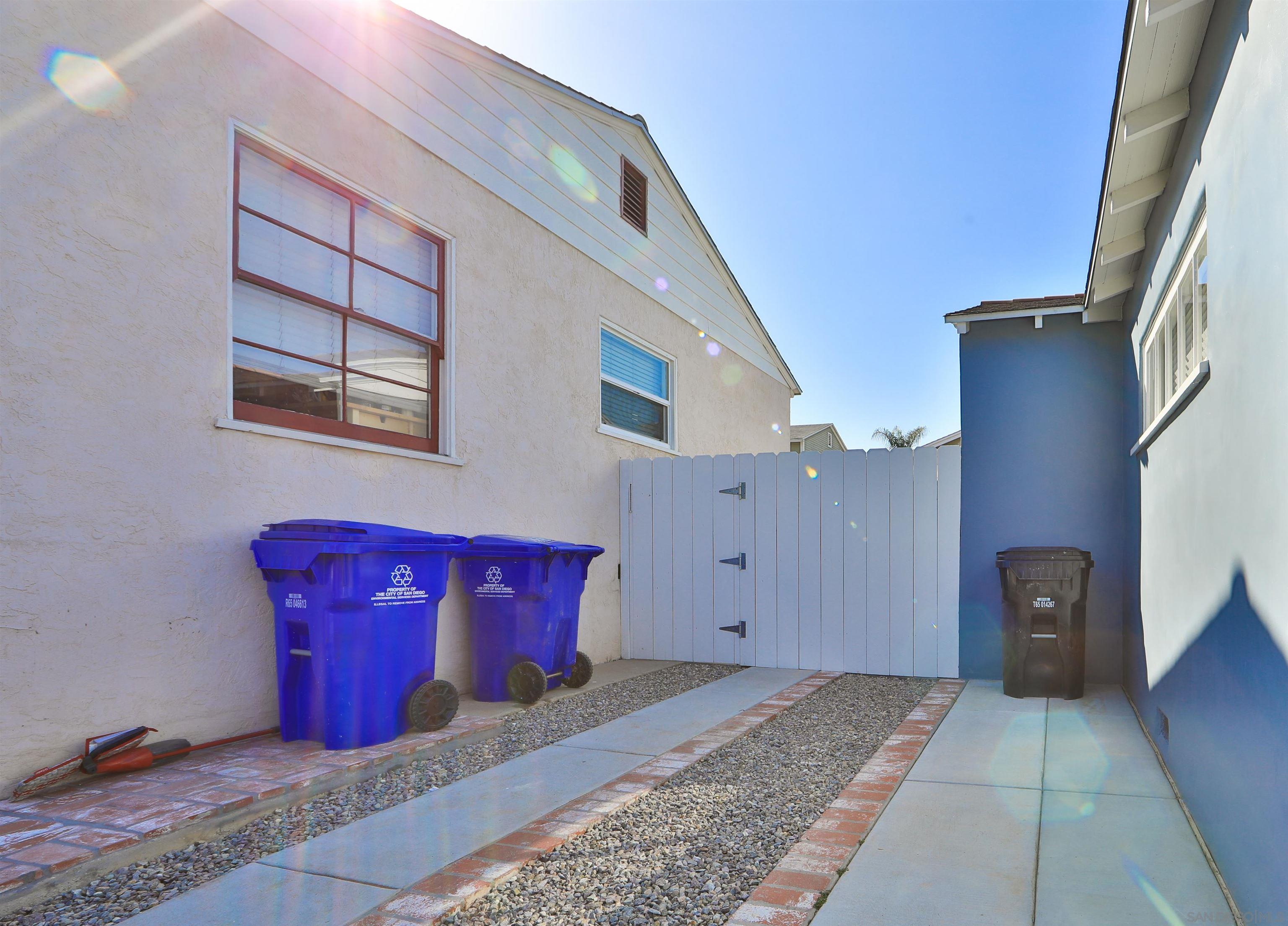 Detail Gallery Image 15 of 17 For 2005  J St., San Diego,  CA 92102 - 2 Beds | 1 Baths