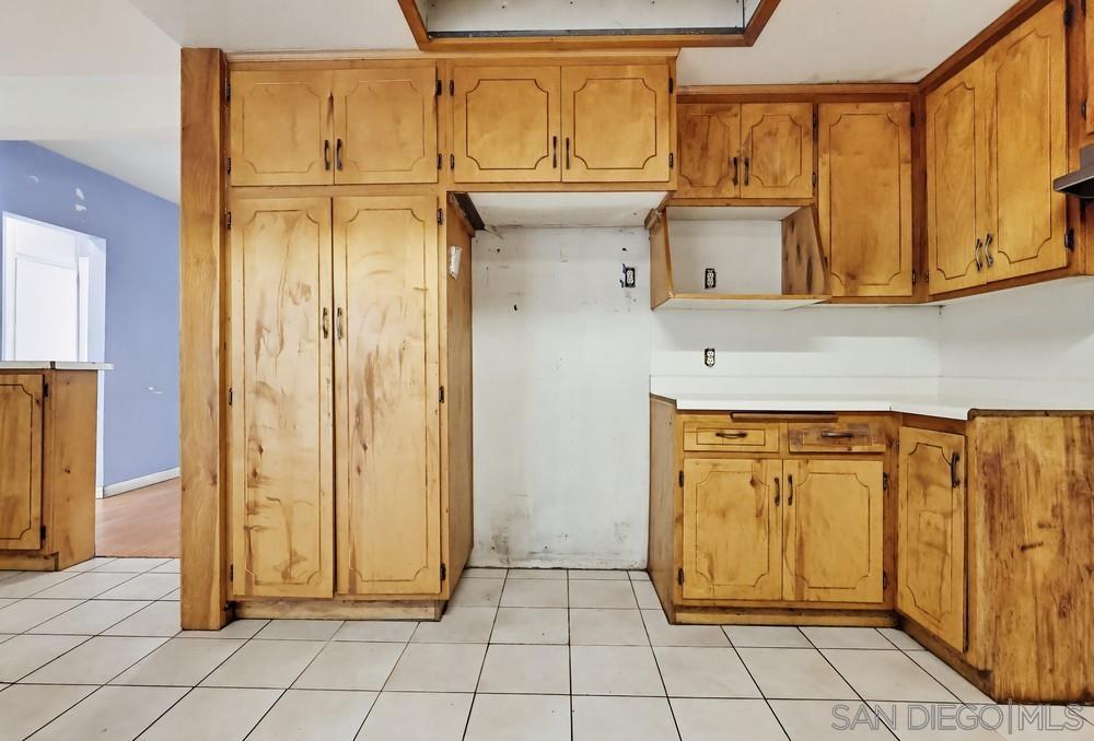 Detail Gallery Image 21 of 73 For 10036  Arleta Ave, Pacoima,  CA 91331 - 5 Beds | 3 Baths