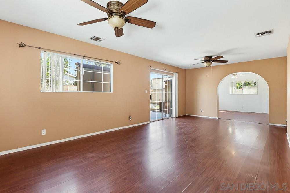 Detail Gallery Image 48 of 73 For 10036  Arleta Ave, Pacoima,  CA 91331 - 5 Beds | 3 Baths