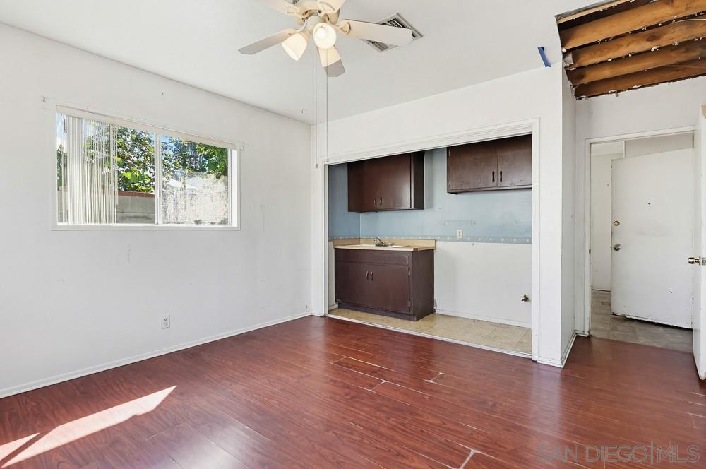 Detail Gallery Image 51 of 73 For 10036  Arleta Ave, Pacoima,  CA 91331 - 5 Beds | 3 Baths