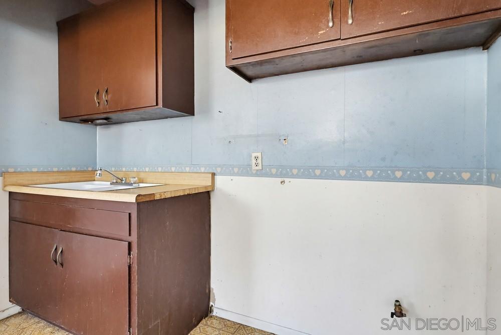 Detail Gallery Image 55 of 73 For 10036  Arleta Ave, Pacoima,  CA 91331 - 5 Beds | 3 Baths