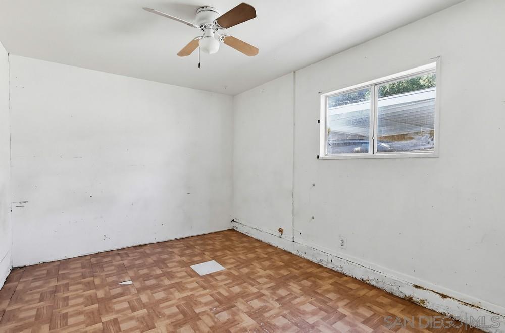 Detail Gallery Image 10 of 73 For 10036  Arleta Ave, Pacoima,  CA 91331 - 5 Beds | 3 Baths