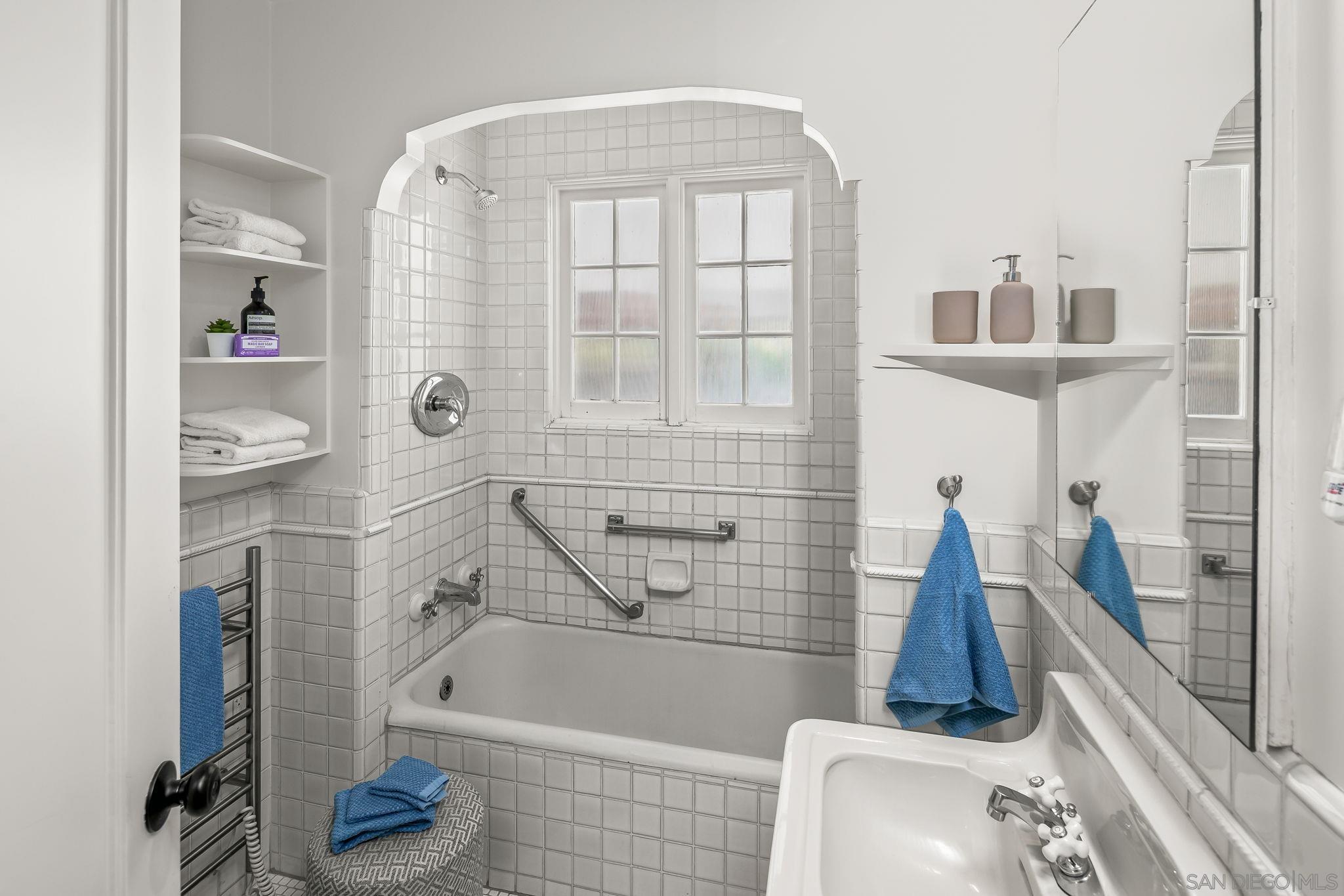 Detail Gallery Image 26 of 49 For 7227  Olivetas Ave, La Jolla,  CA 92037 - 4 Beds | 3 Baths